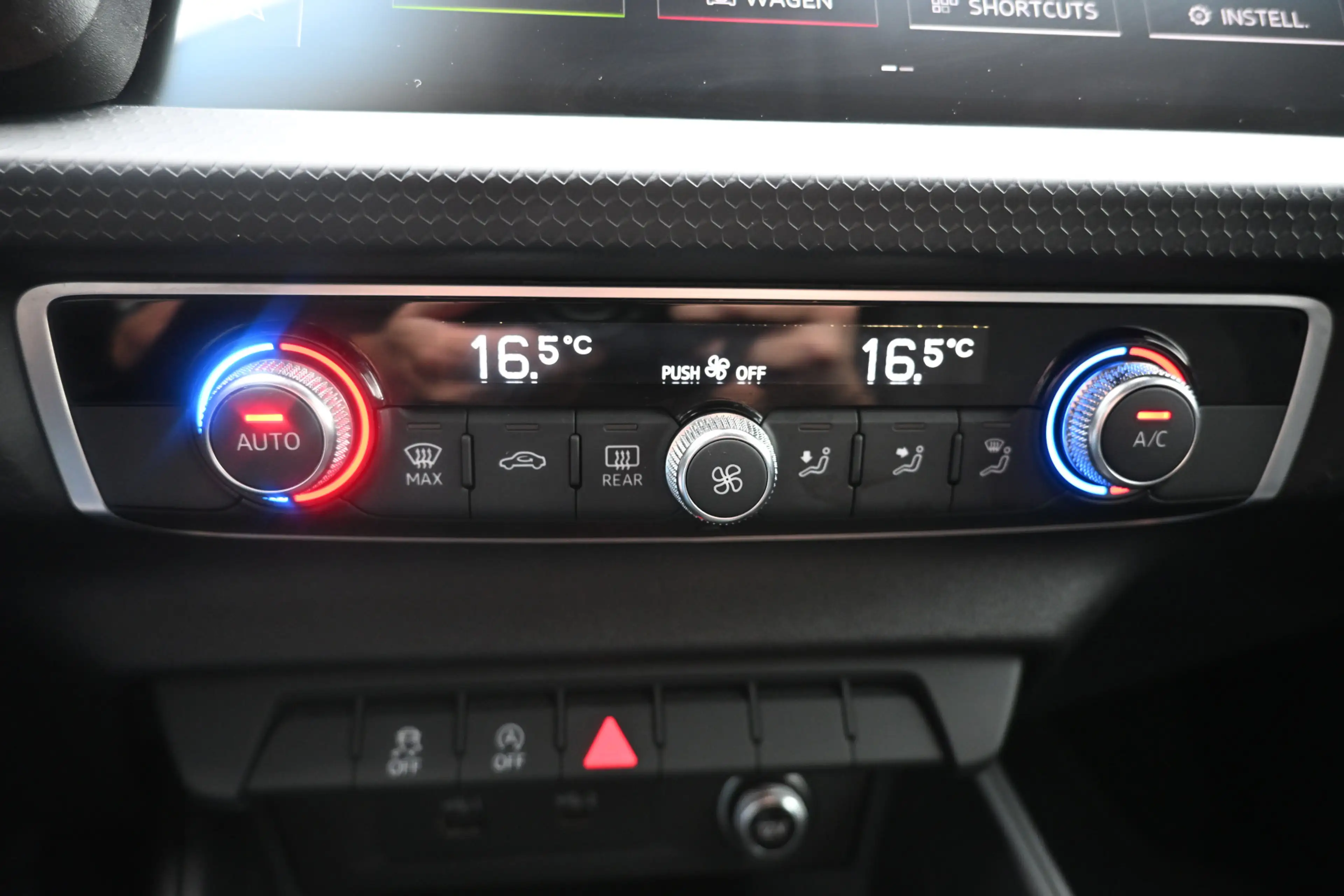 Audi A1 Sportback 25 TFSI Pro Line climate control carplay — photo 14