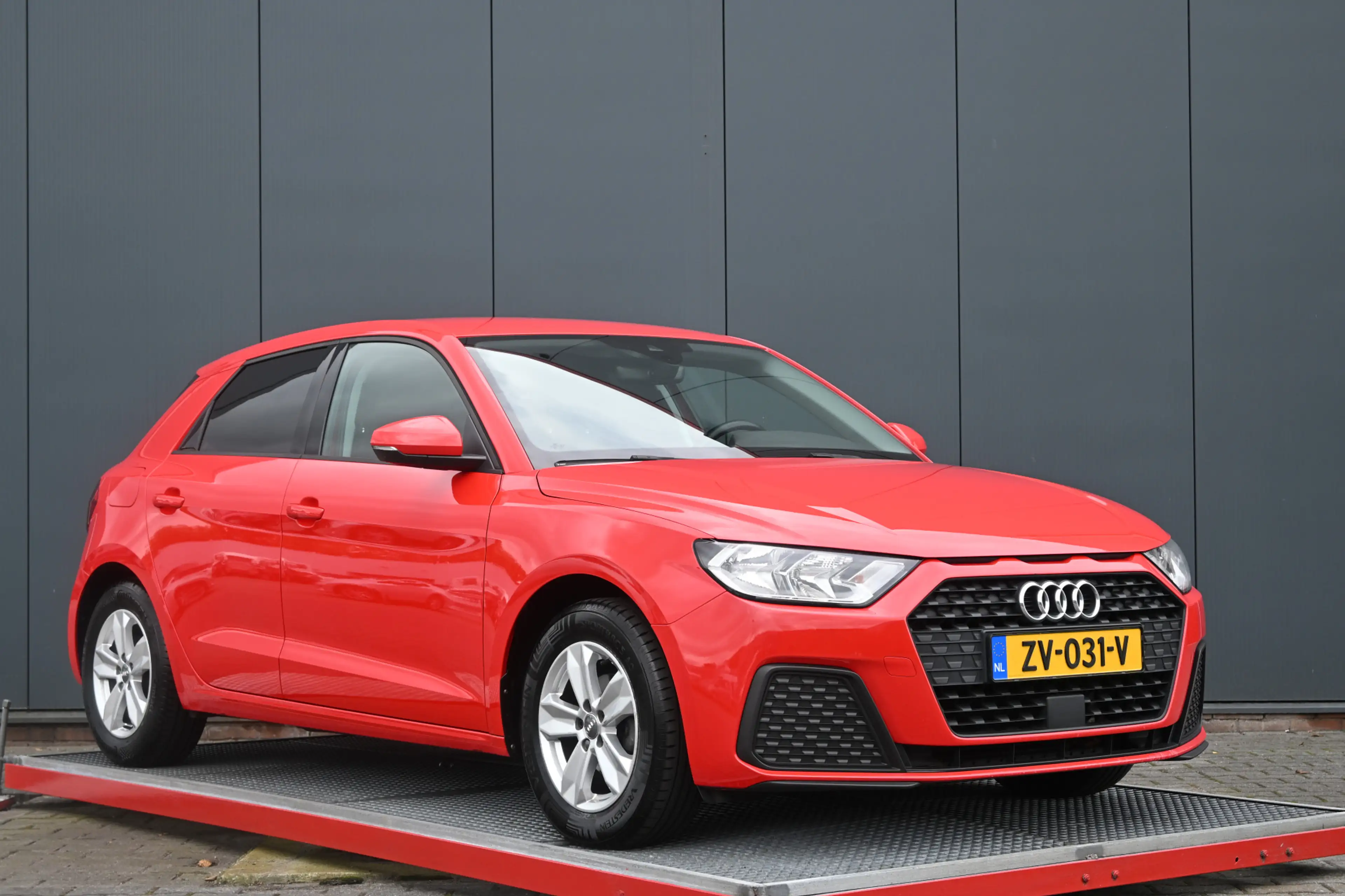 Audi A1 Sportback 25 TFSI Pro Line climate control carplay — photo 9