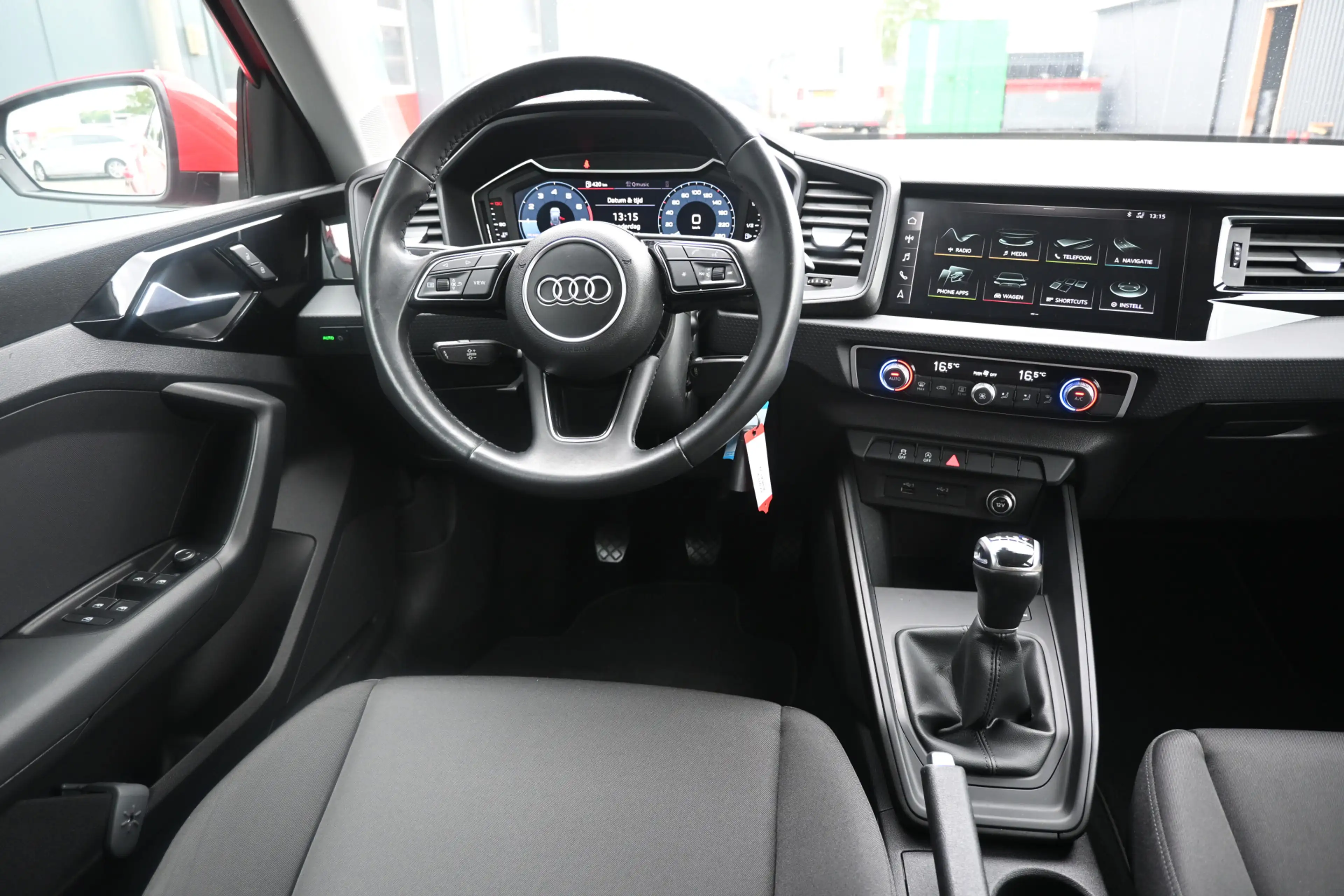 Audi A1 Sportback 25 TFSI Pro Line climate control carplay — photo 25