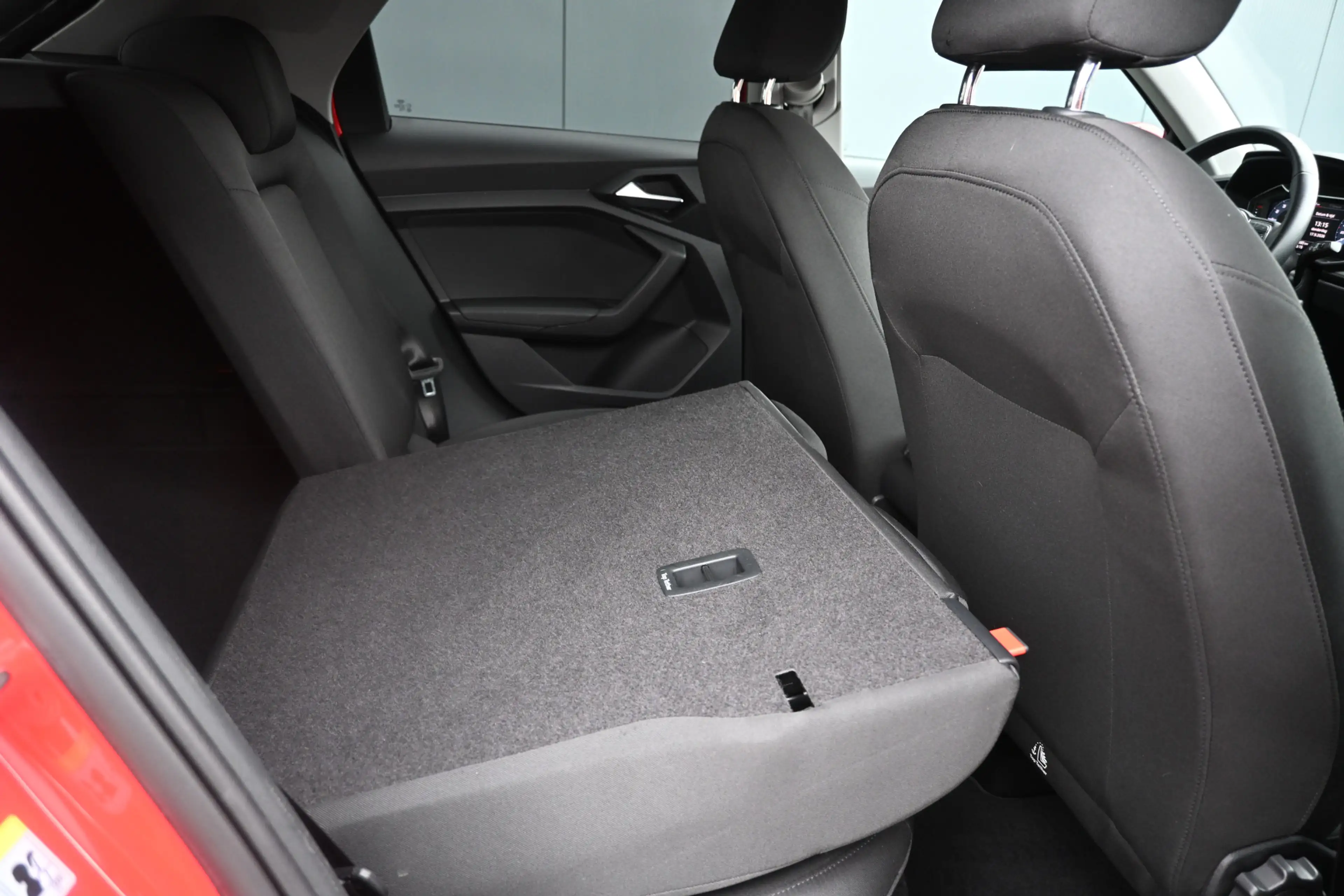 Audi A1 Sportback 25 TFSI Pro Line climate control carplay — photo 24