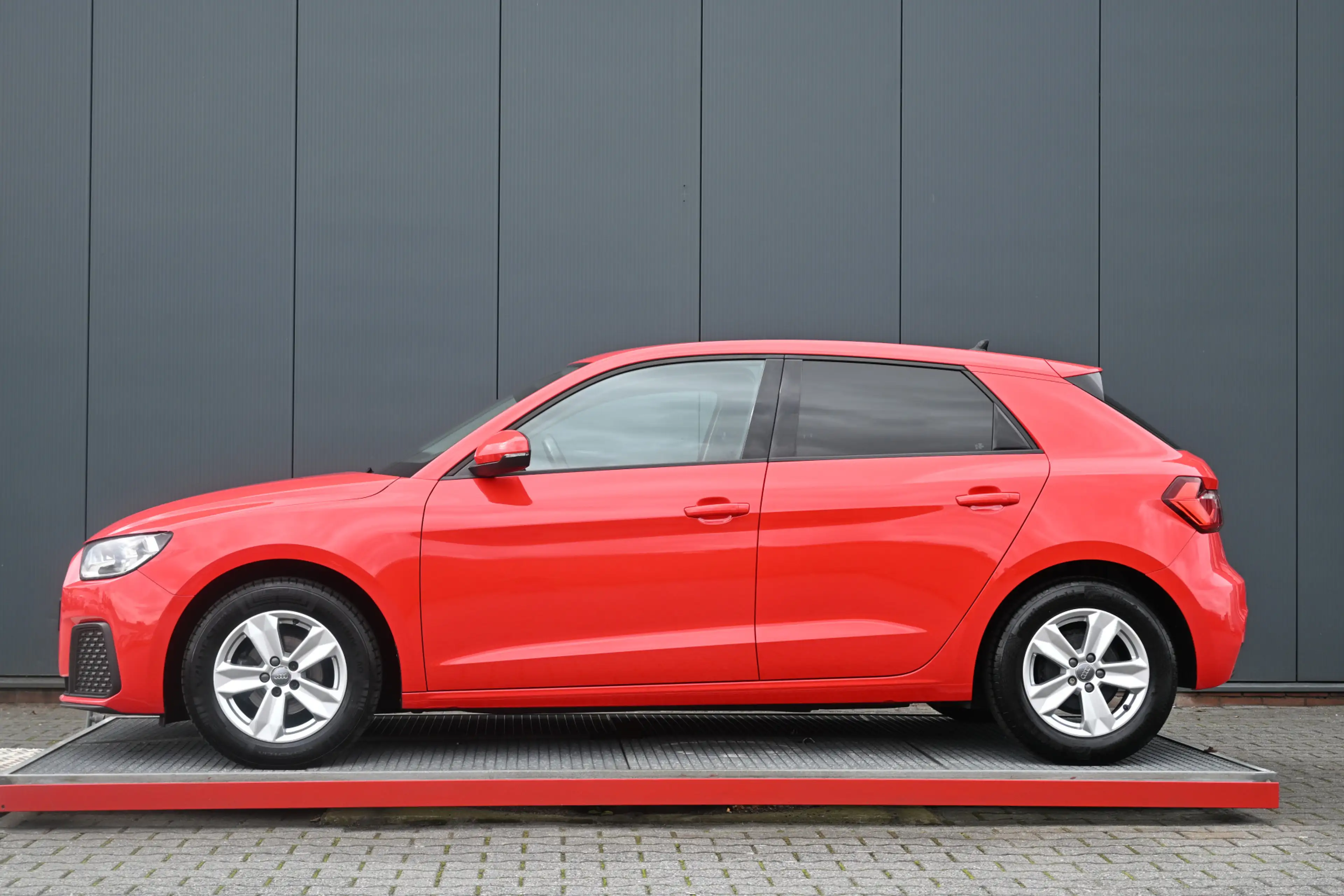 Audi A1 Sportback 25 TFSI Pro Line climate control carplay — photo 7