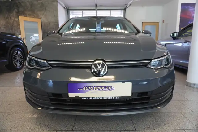 Volkswagen Golf view 2