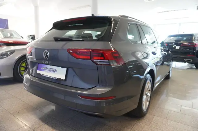 Volkswagen Golf view 5