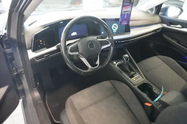 Volkswagen Golf view 7