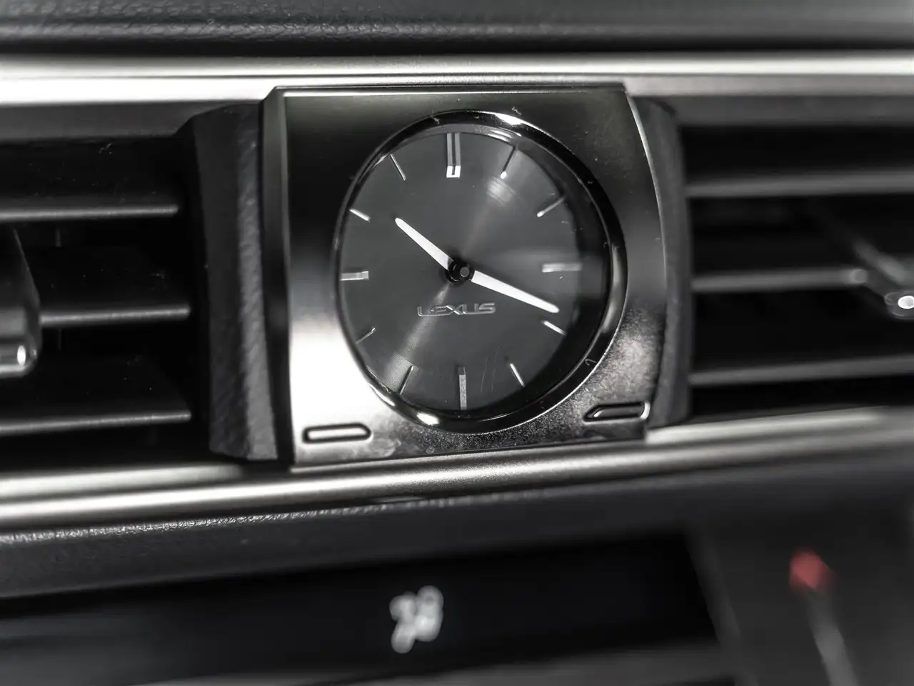 Lexus IS снимка Lexus IS