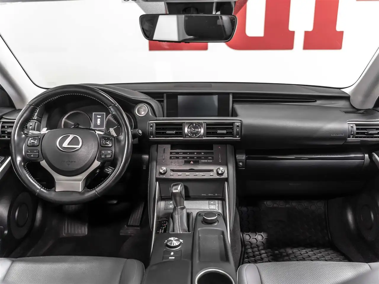Lexus IS снимка Lexus IS
