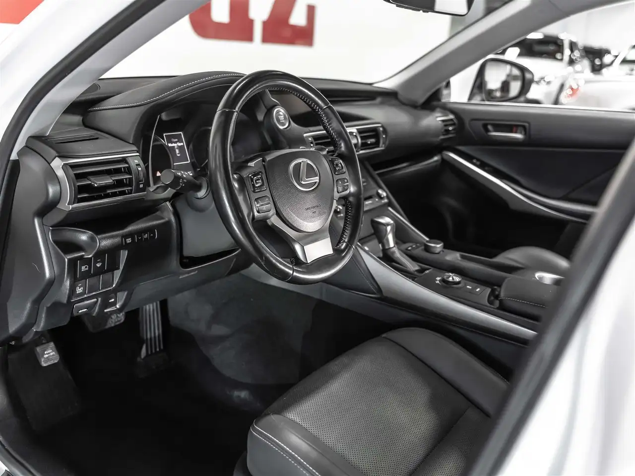 Lexus IS снимка Lexus IS