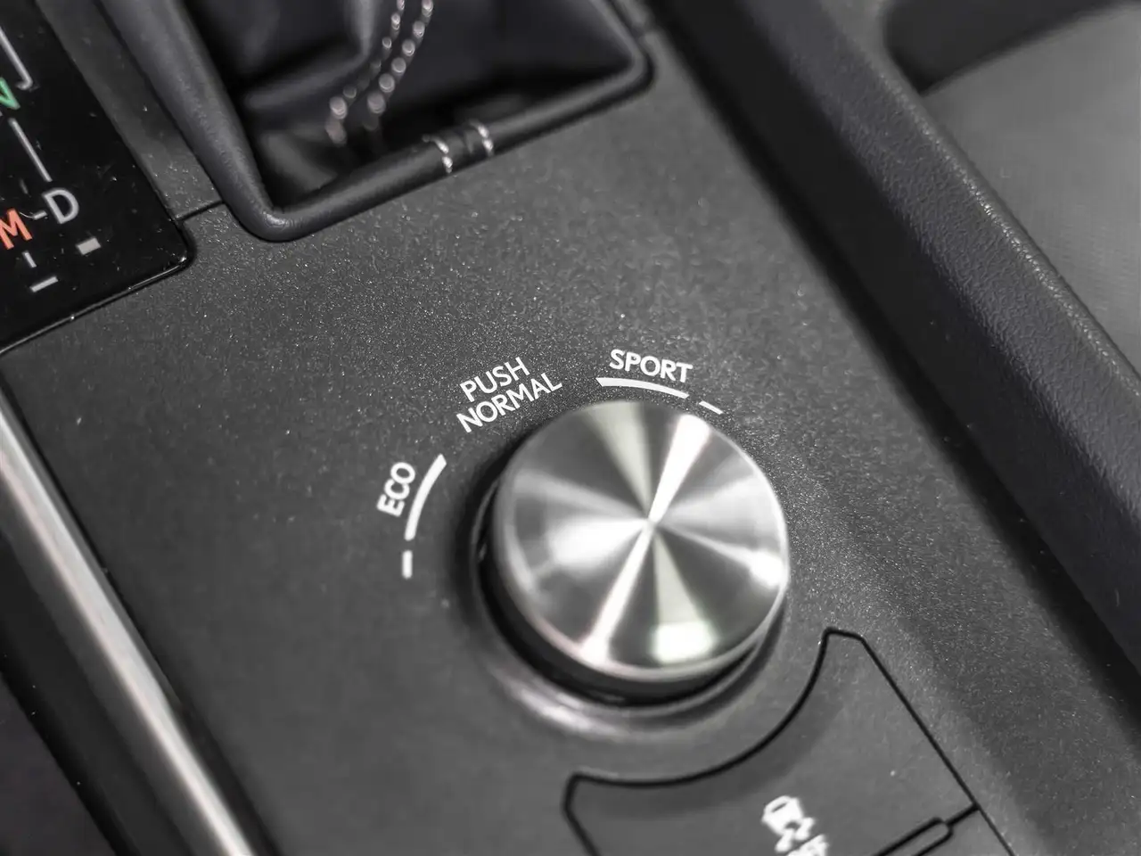 Lexus IS снимка Lexus IS