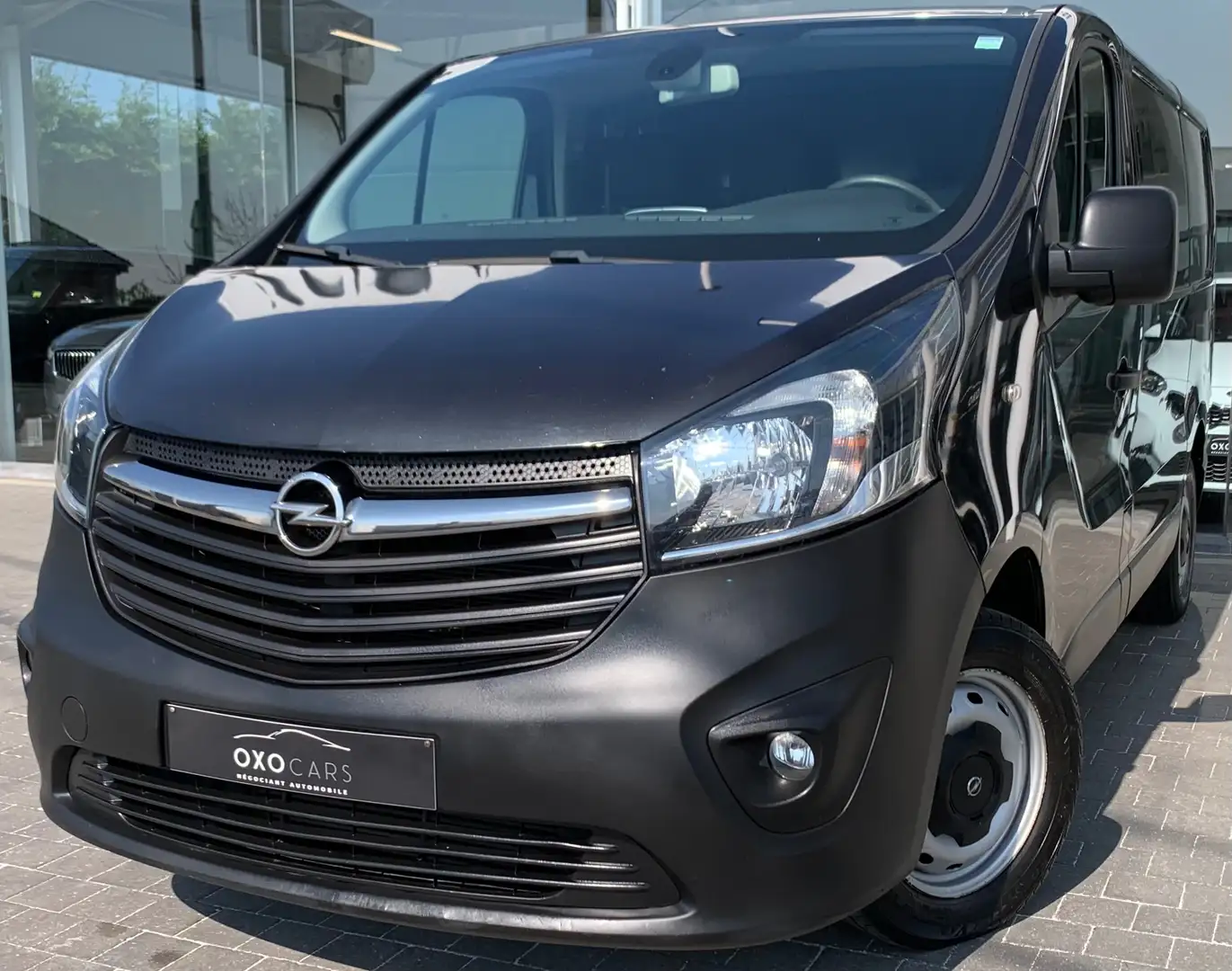 Renault Trafic 1.6CDTI/ 3Places / Gps / Airco /Camera/11.149 HTVA Zwart - 1