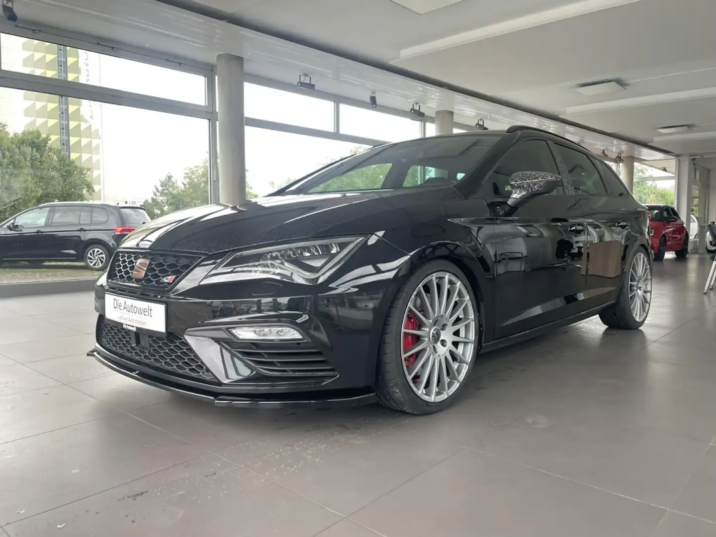 SEAT Leon ST Cupra 300 DSG NAVI LED ACC KAMERA SHZG Klima Negro - 2