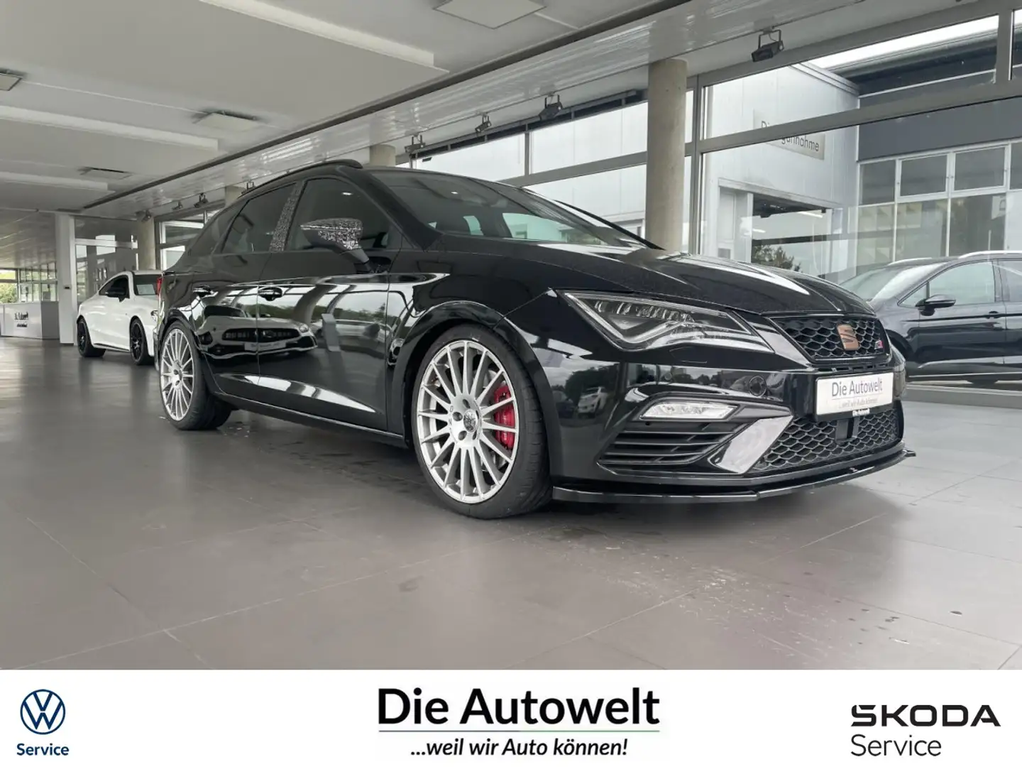 SEAT Leon ST Cupra 300 DSG NAVI LED ACC KAMERA SHZG Klima Noir - 1