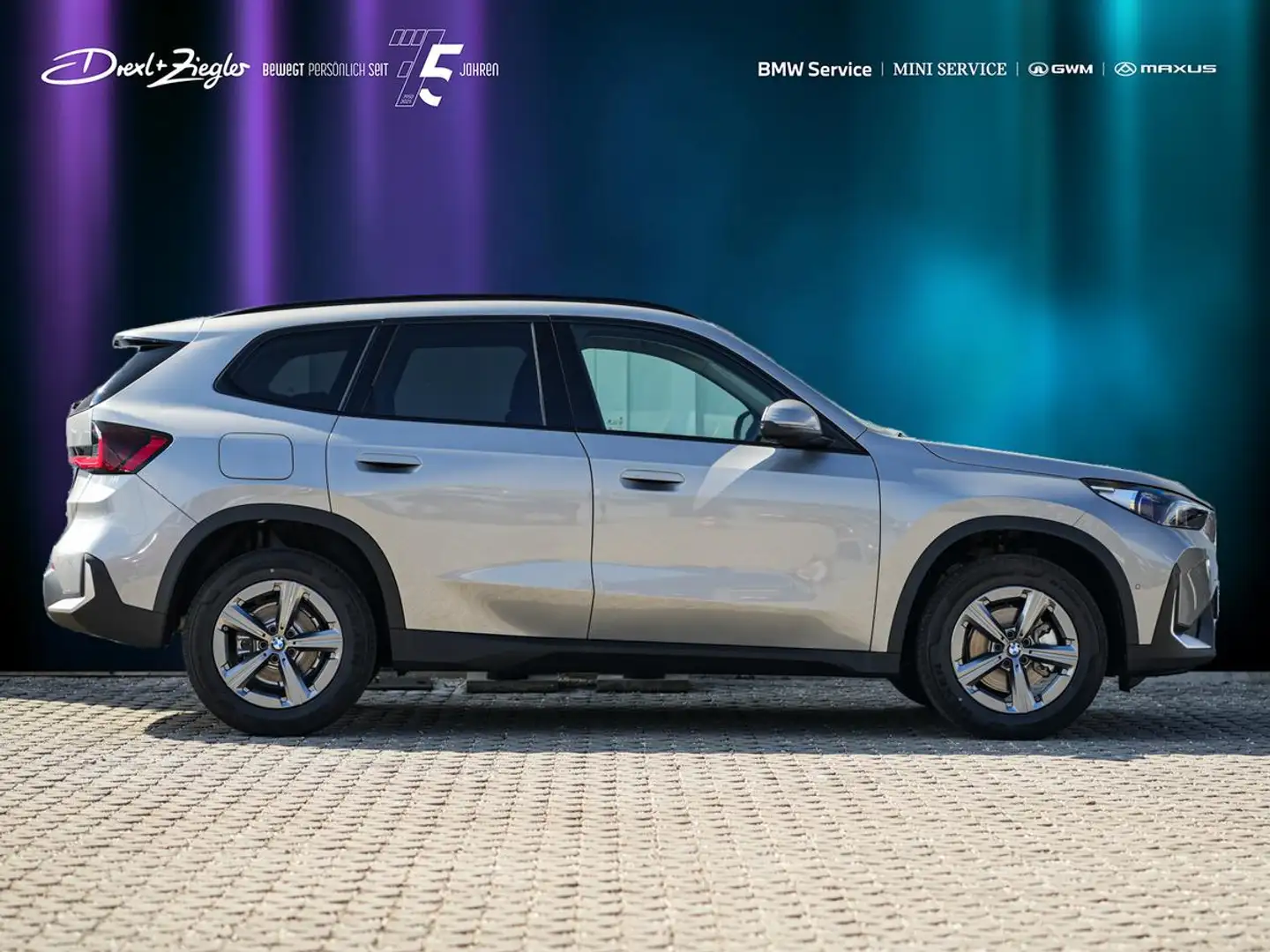 BMW X1 sDrive18i AHK AdLED PanoDach Travel+PremPaket Argent - 2