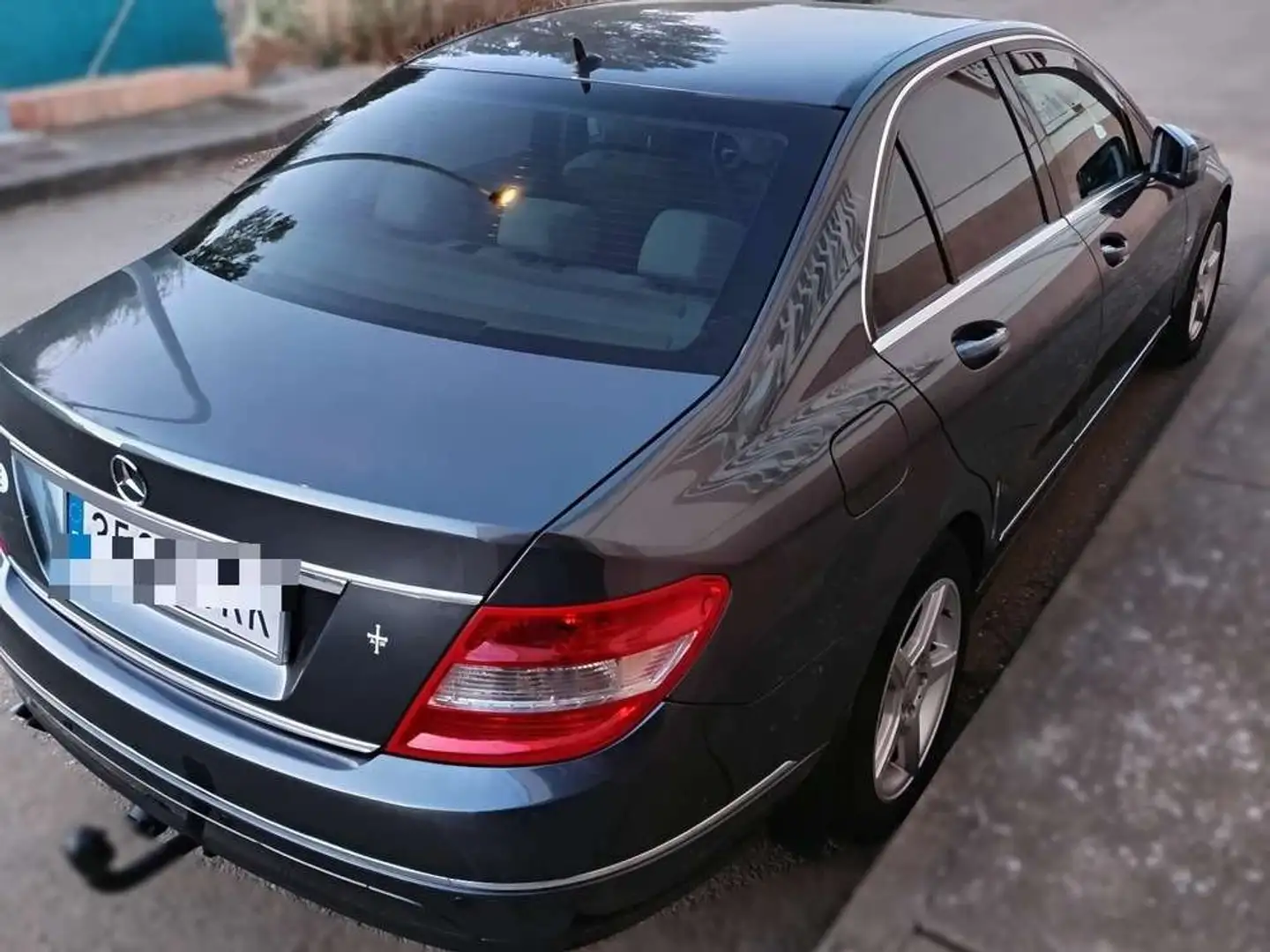 Mercedes-Benz C 200 136CV 2.0 Burdeos - 2