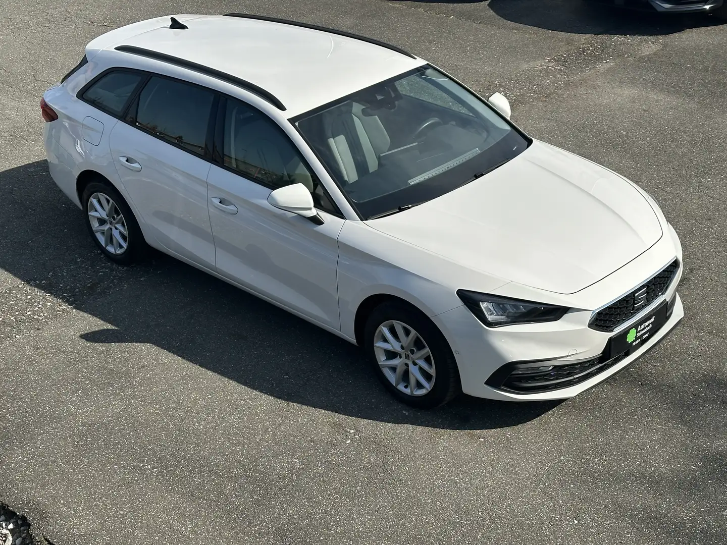SEAT Leon Sportstourer Style 2.0 TDI LED VIRTUAL NAVI Wit - 1