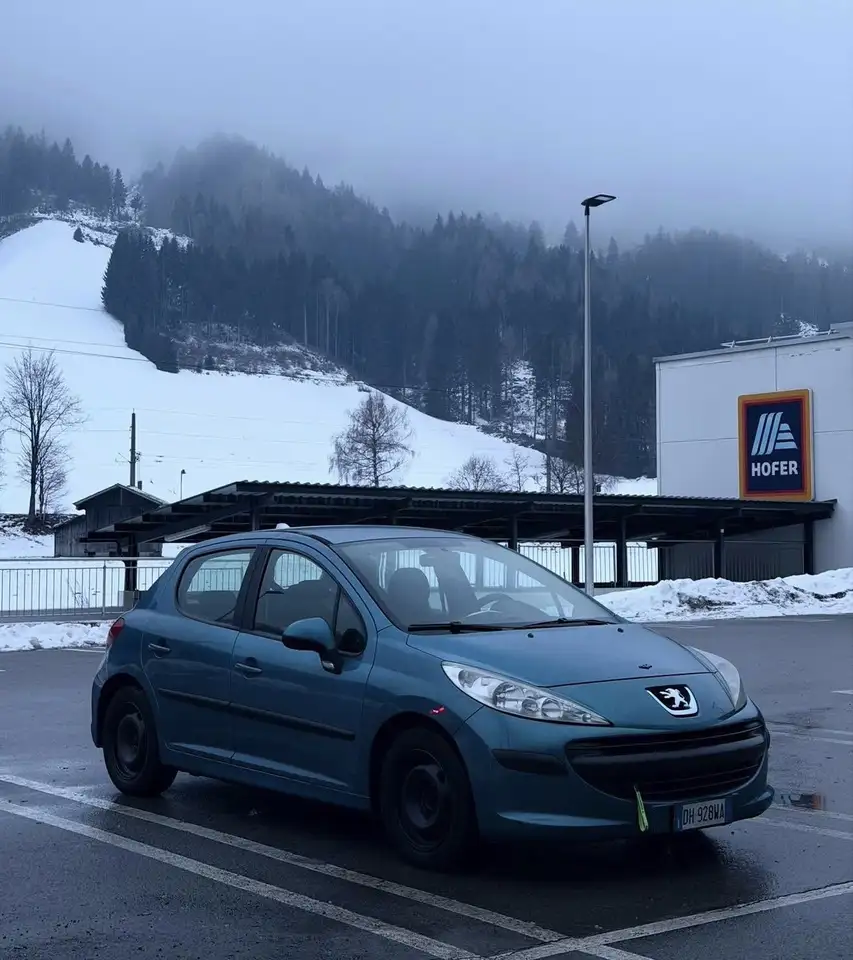Peugeot 207