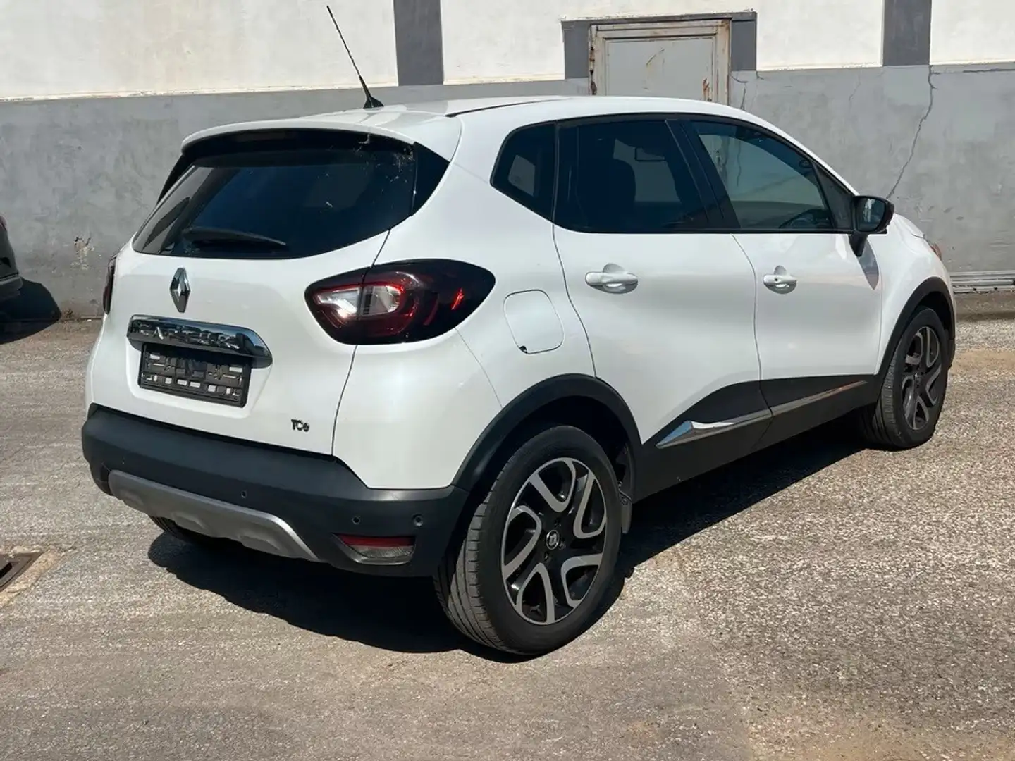 Renault Captur ENERGY TCe 120 Initiale Paris - 2