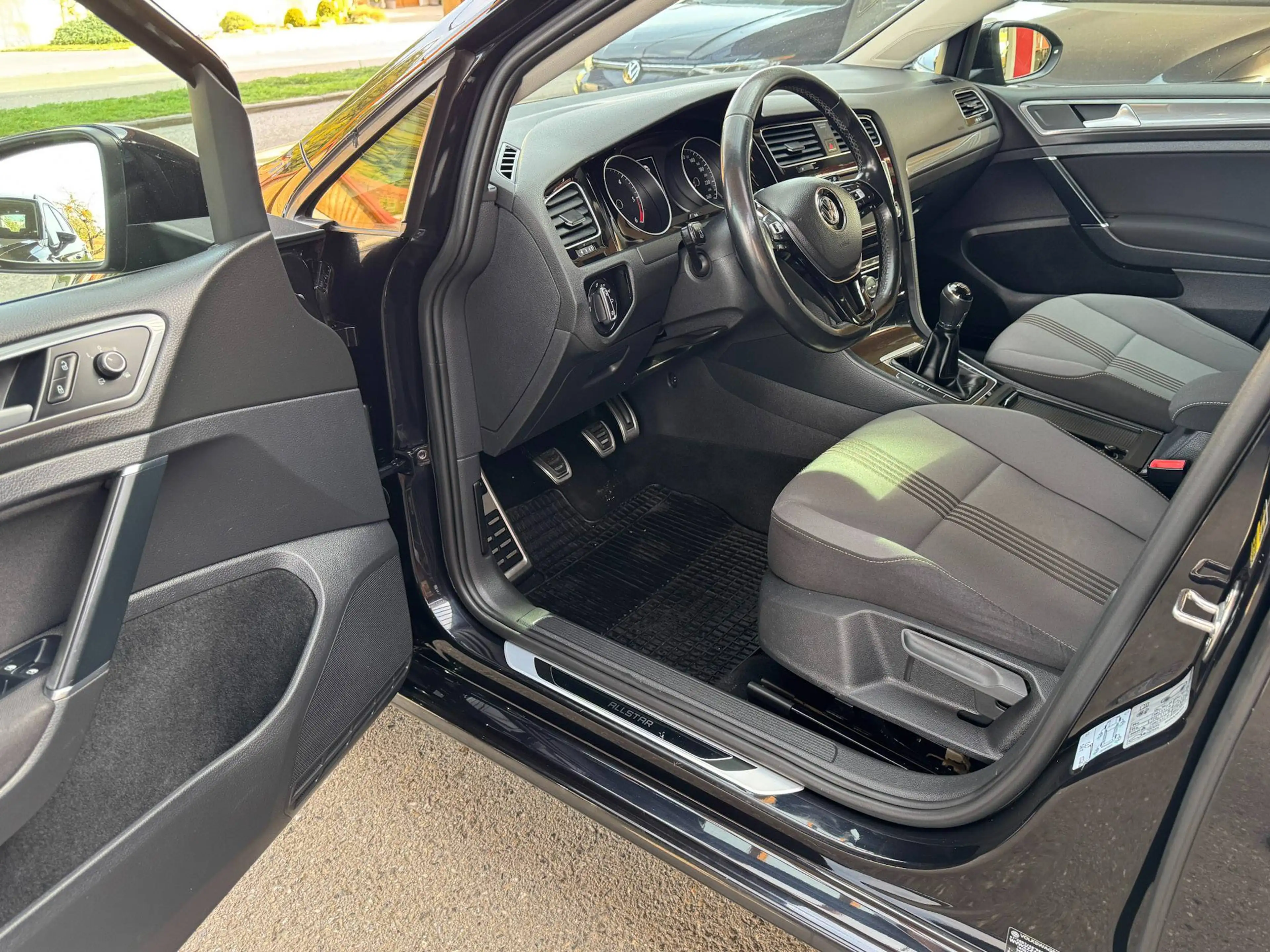 Volkswagen Golf Variant VII 1.6 TDI BlueMotion Tech. Allstar — photo 10