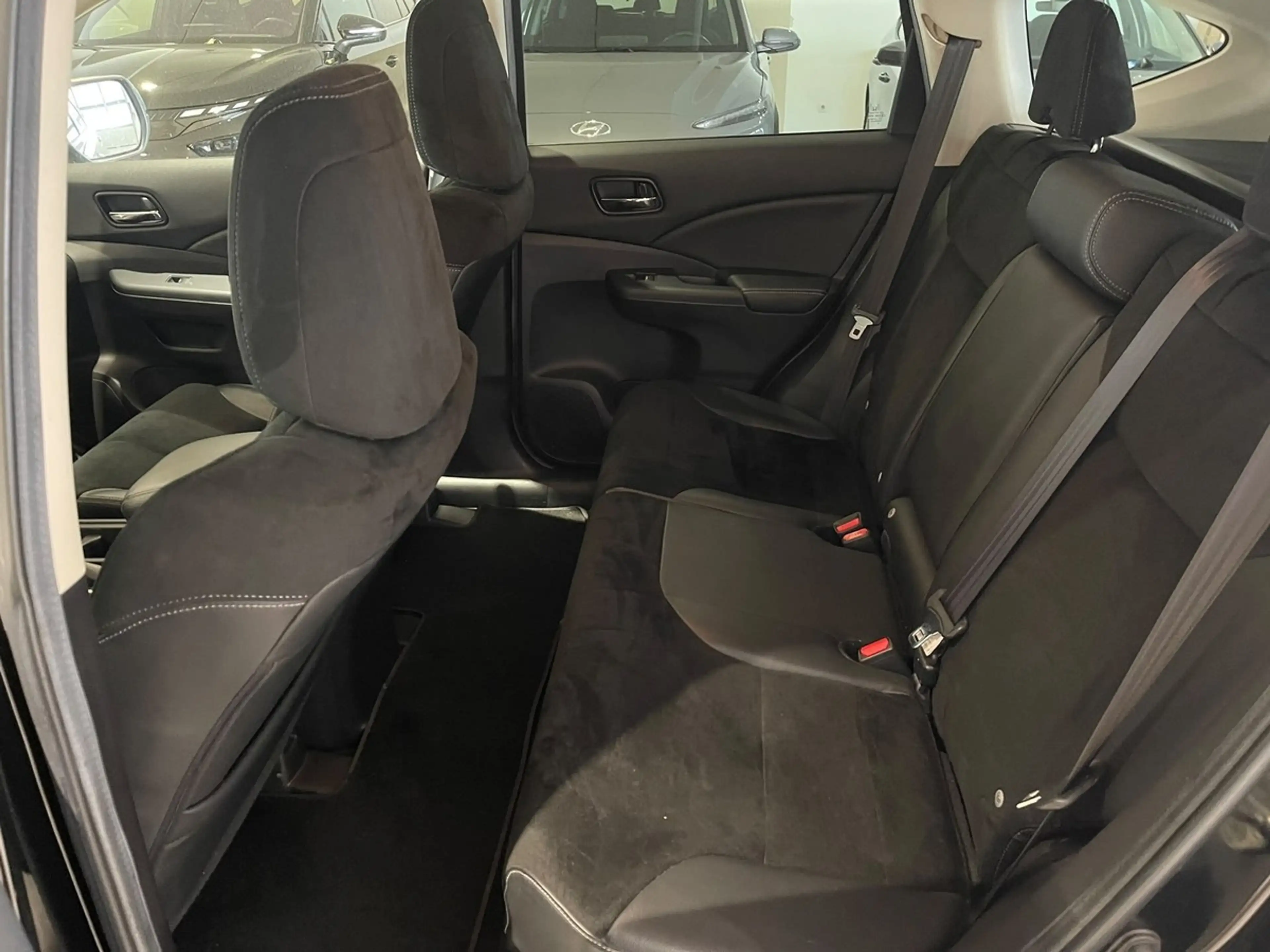 Honda CR-V 1.6 Automatik 9-Stufen Allrad Xenon Navi — photo 9