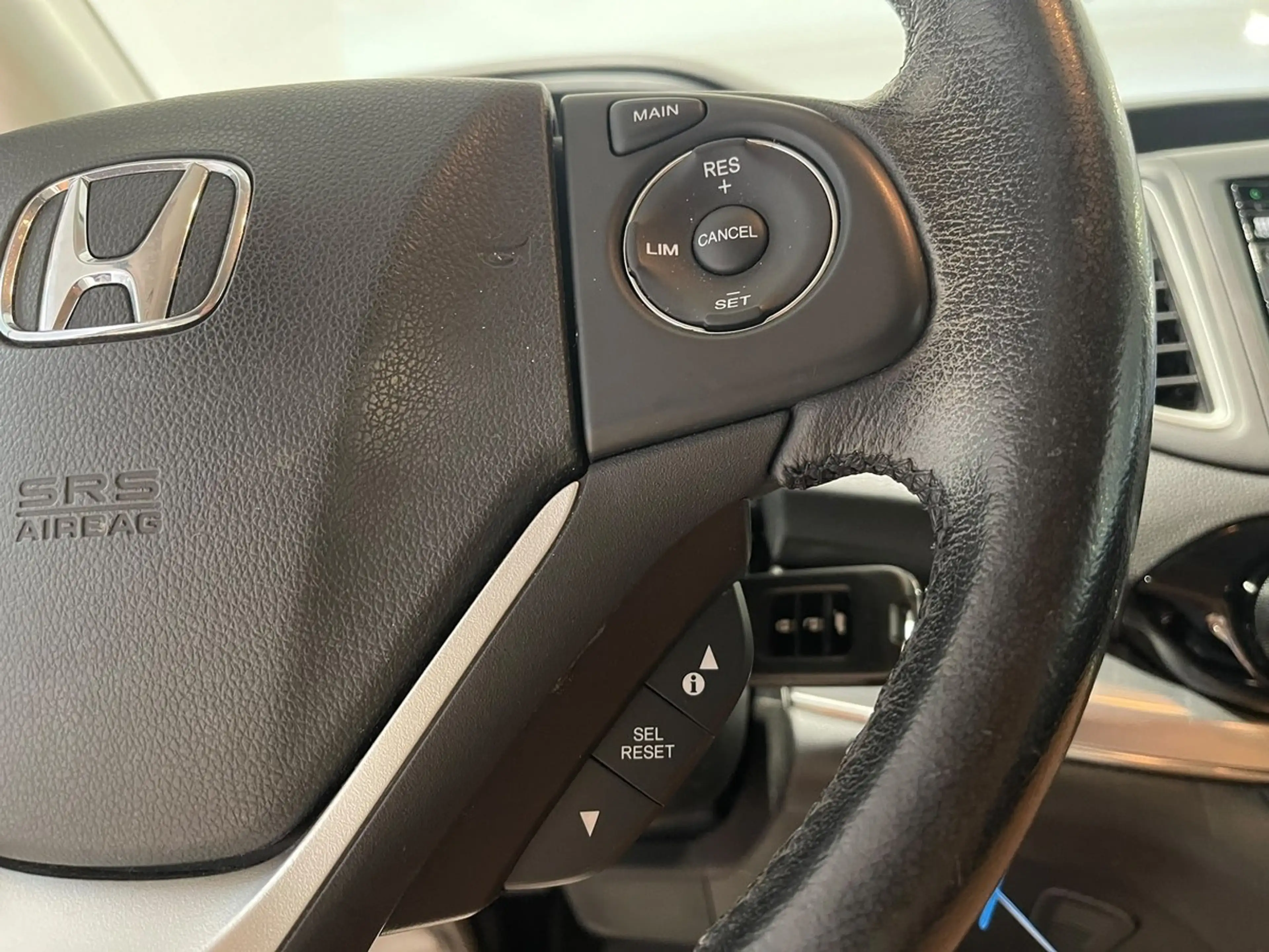 Honda CR-V 1.6 Automatik 9-Stufen Allrad Xenon Navi — photo 13