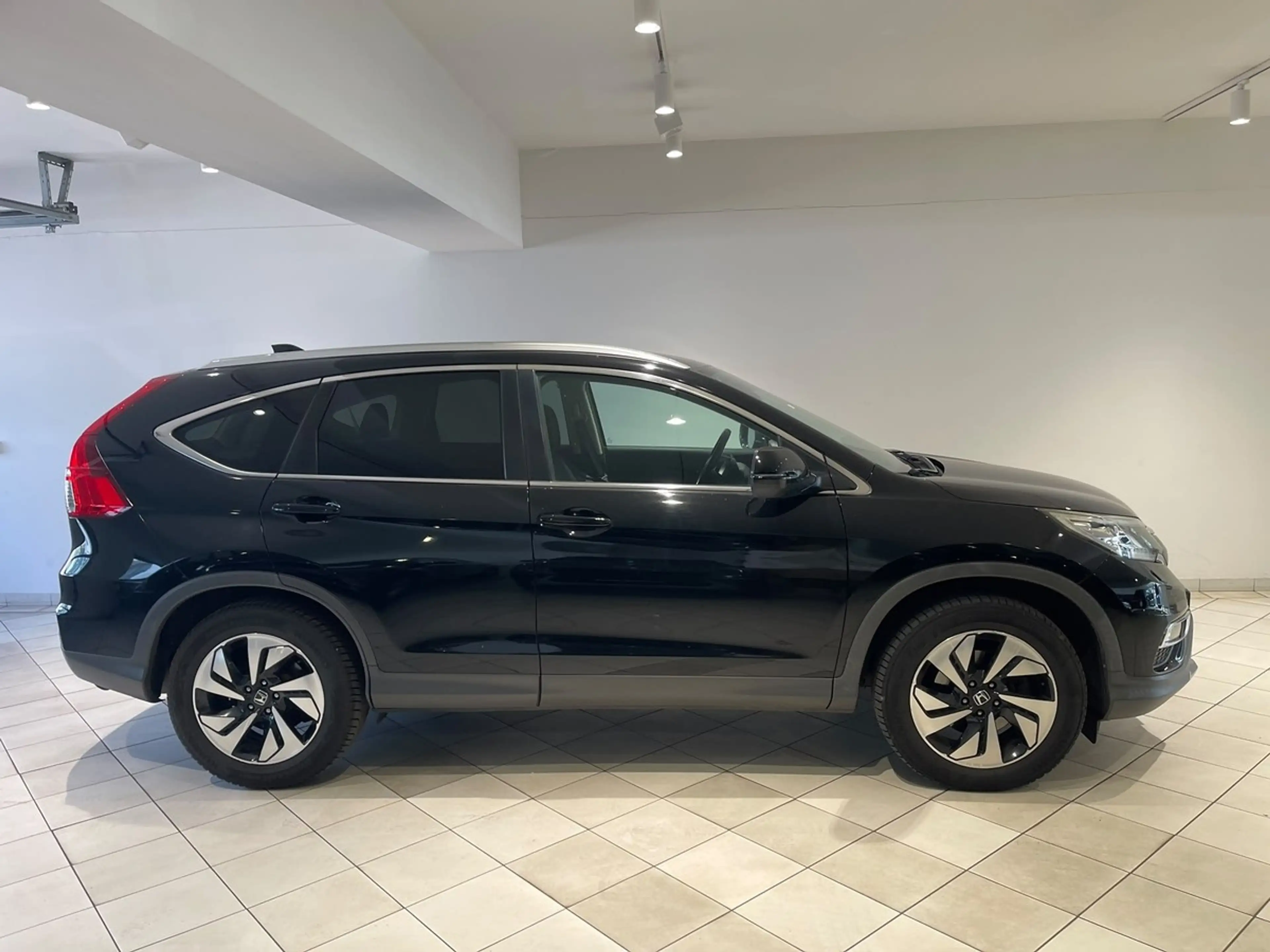 Honda CR-V 1.6 Automatik 9-Stufen Allrad Xenon Navi — photo 4