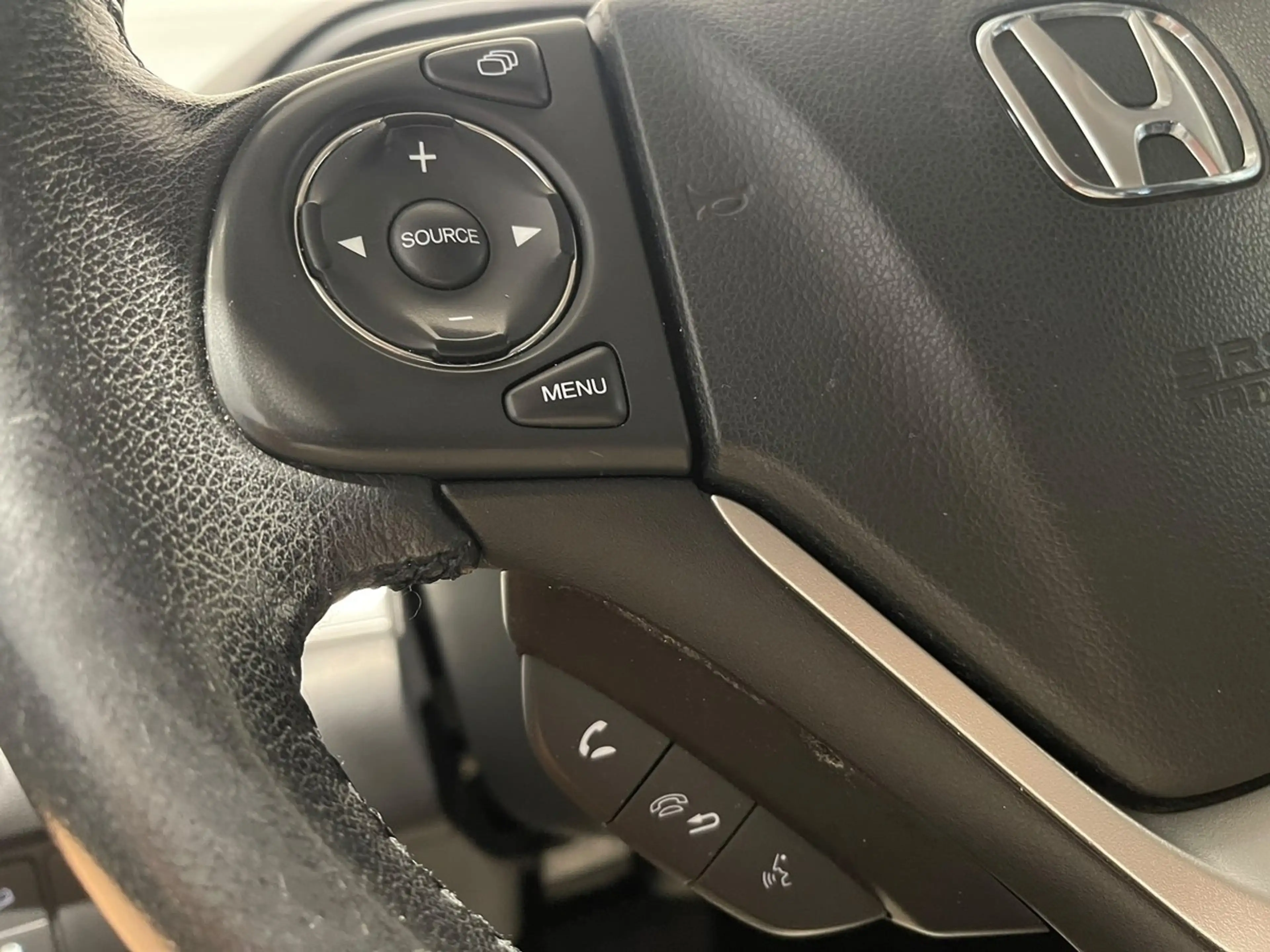 Honda CR-V 1.6 Automatik 9-Stufen Allrad Xenon Navi — photo 14