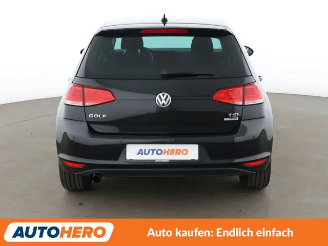 Volkswagen Golf view 5