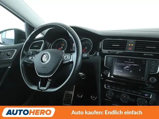 Volkswagen Golf view 13