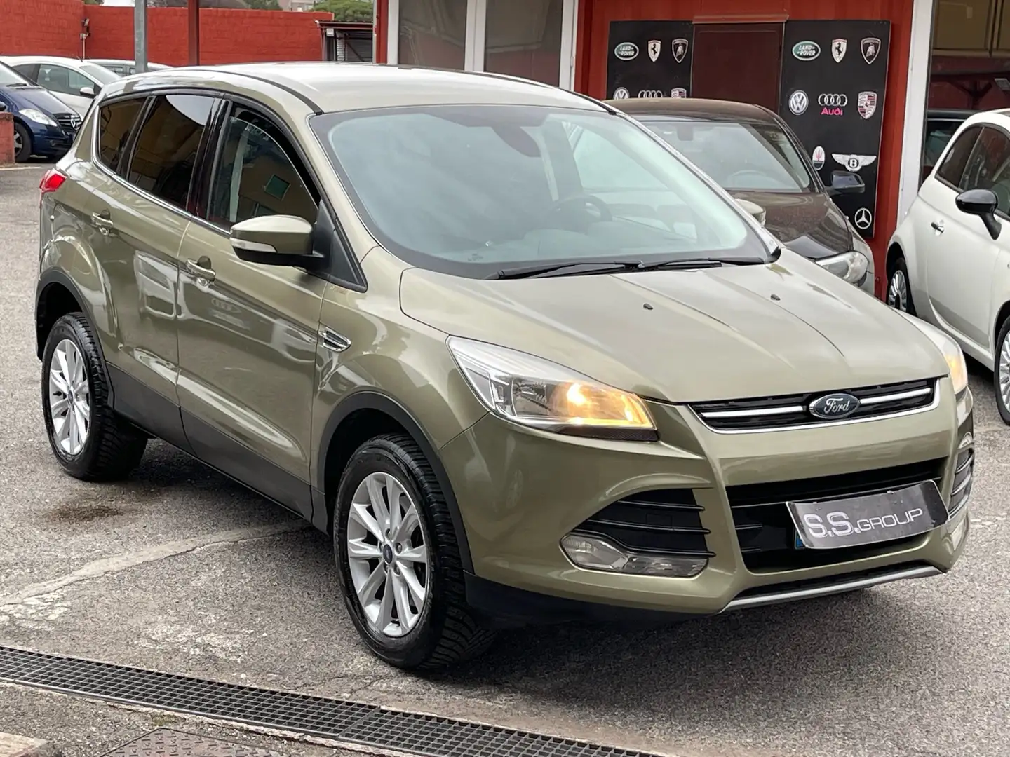 Ford Kuga 2.0 tdci Titanium 4wd-150cv-unipro-rate-automatica Bronze - 1