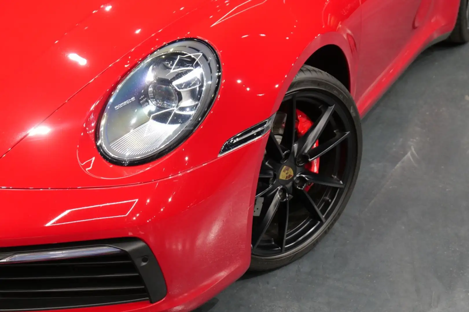 Porsche 992 Carrera S*Approved*Scheckheft*Kamera*deutsch Rouge - 2