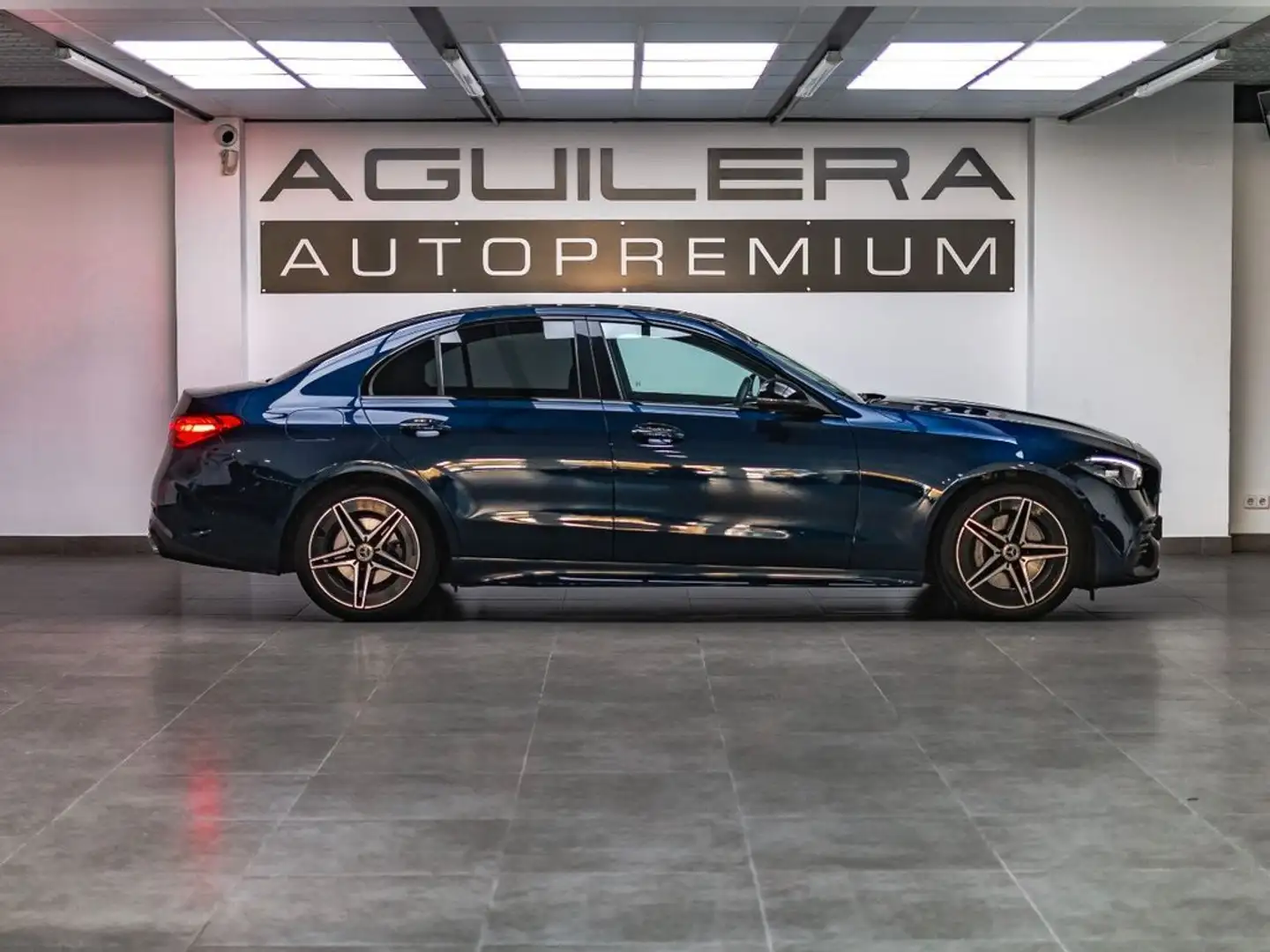 Mercedes-Benz C 220 d Bleu - 2