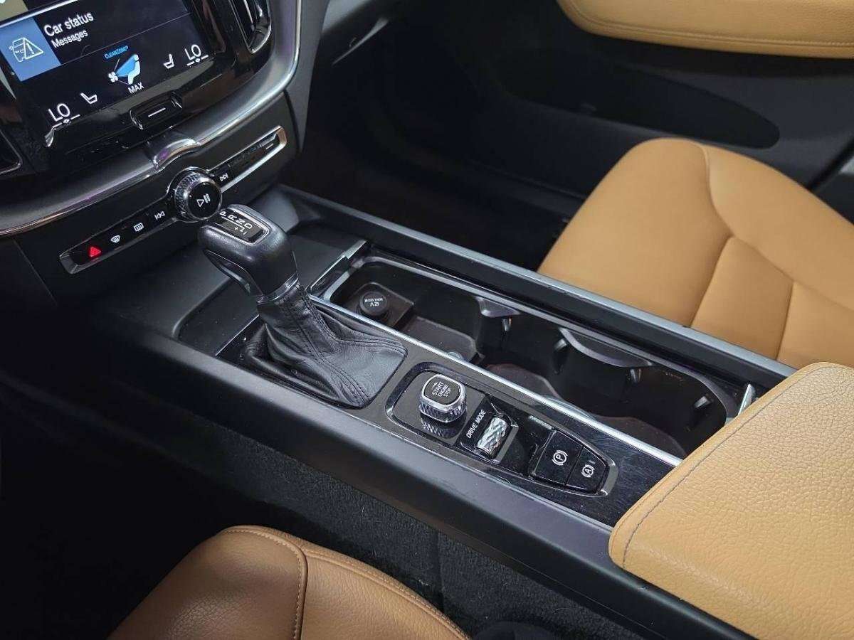 2020 Volvo XC60 Momentum 2020 *NO ACCIDENT* / 2020 *AUCUN ACCIDENT thumb 11