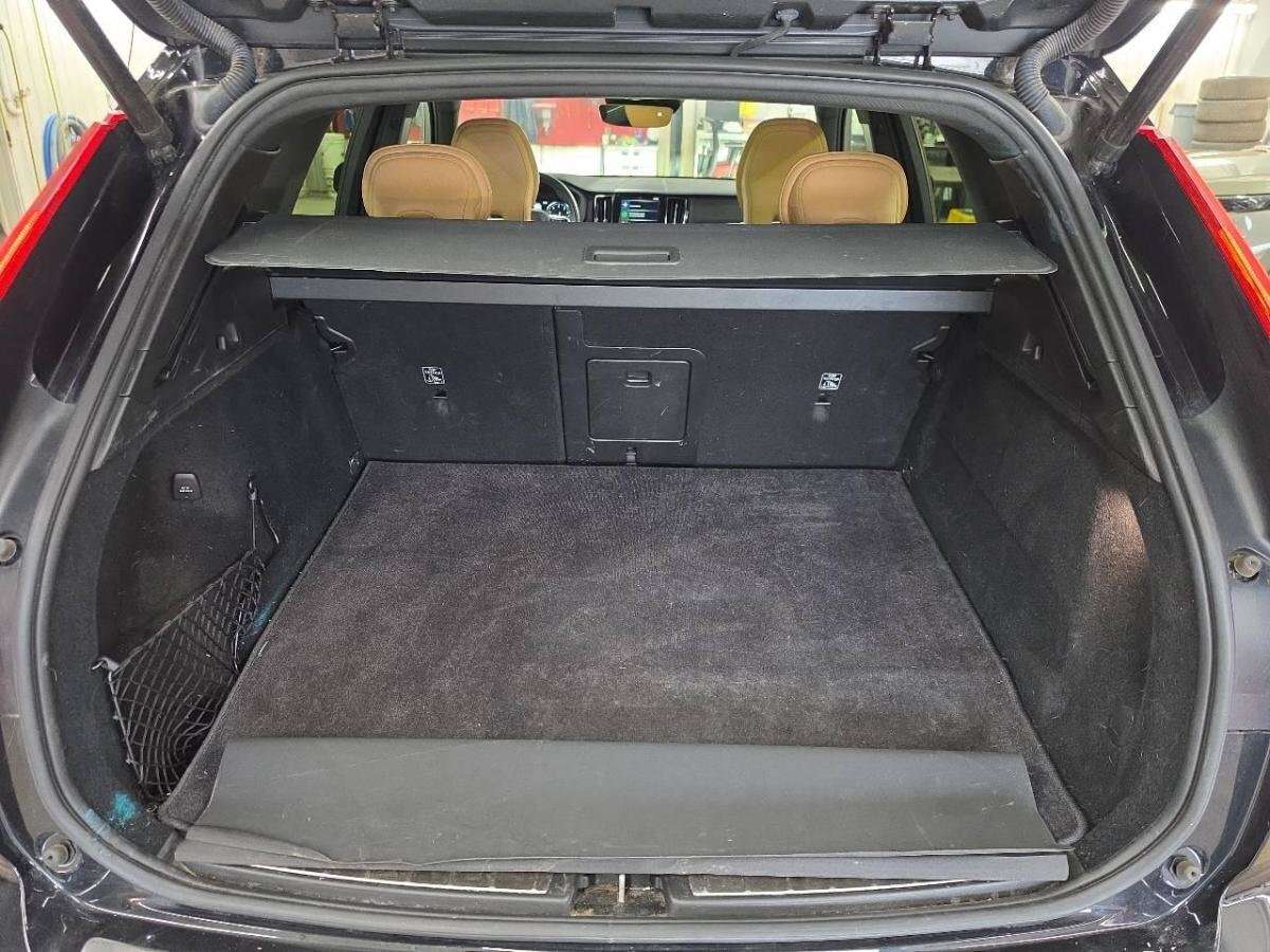 2020 Volvo XC60 Momentum 2020 *NO ACCIDENT* / 2020 *AUCUN ACCIDENT thumb 16
