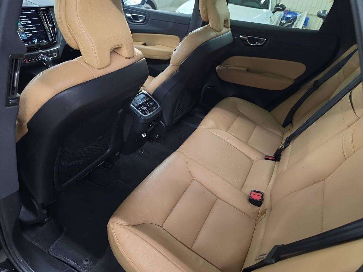 2020 Volvo XC60 Momentum 2020 *NO ACCIDENT* / 2020 *AUCUN ACCIDENT thumb 13