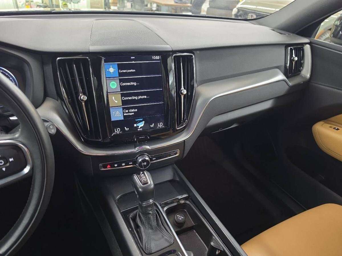 2020 Volvo XC60 Momentum 2020 *NO ACCIDENT* / 2020 *AUCUN ACCIDENT thumb 9