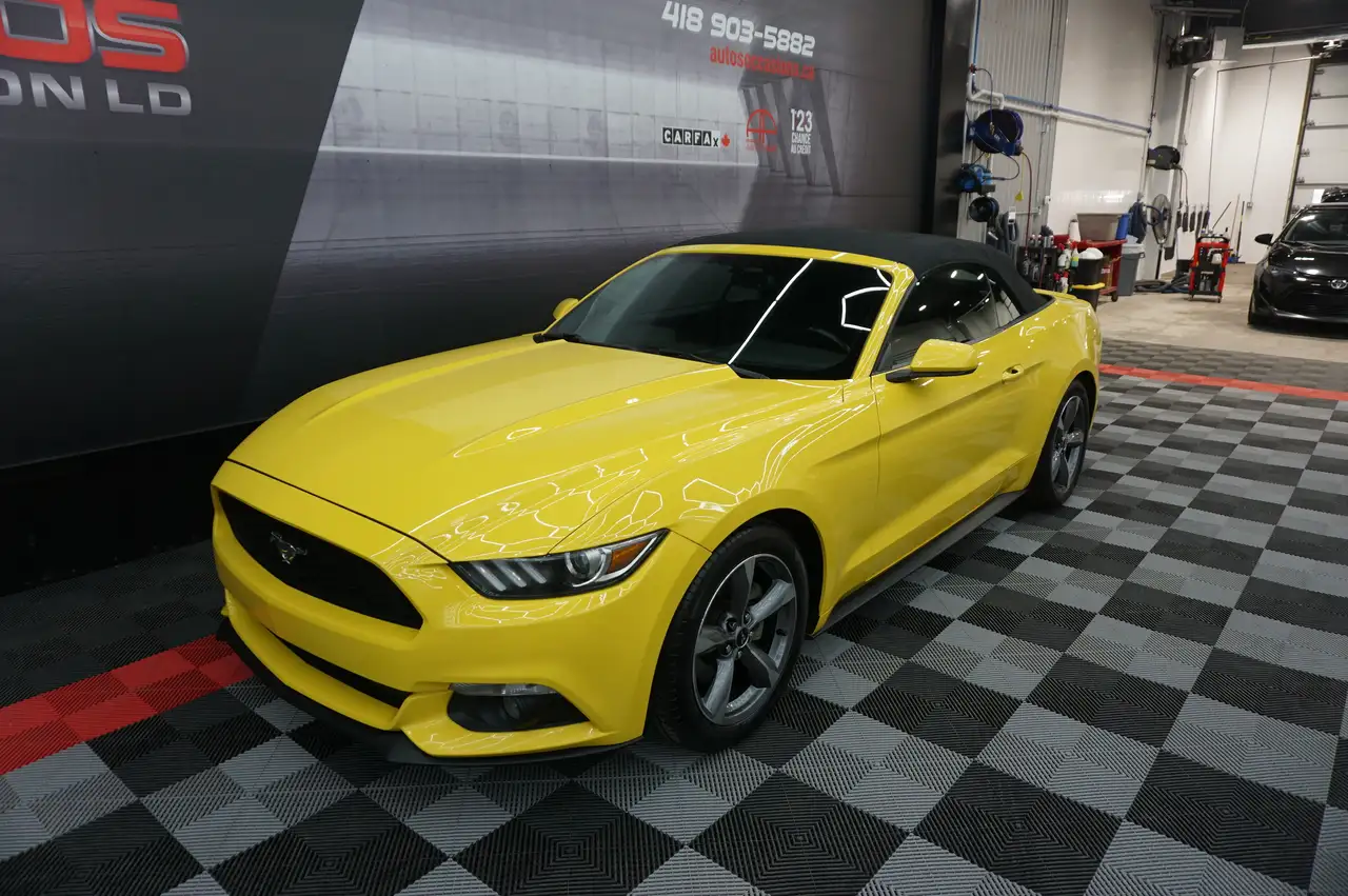 Ford Mustang снимка Ford Mustang