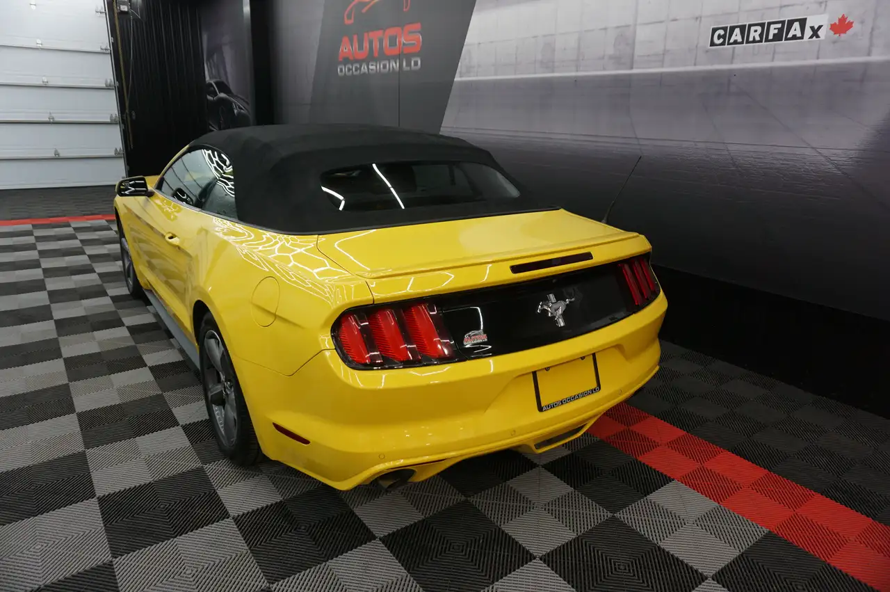 Ford Mustang снимка Ford Mustang