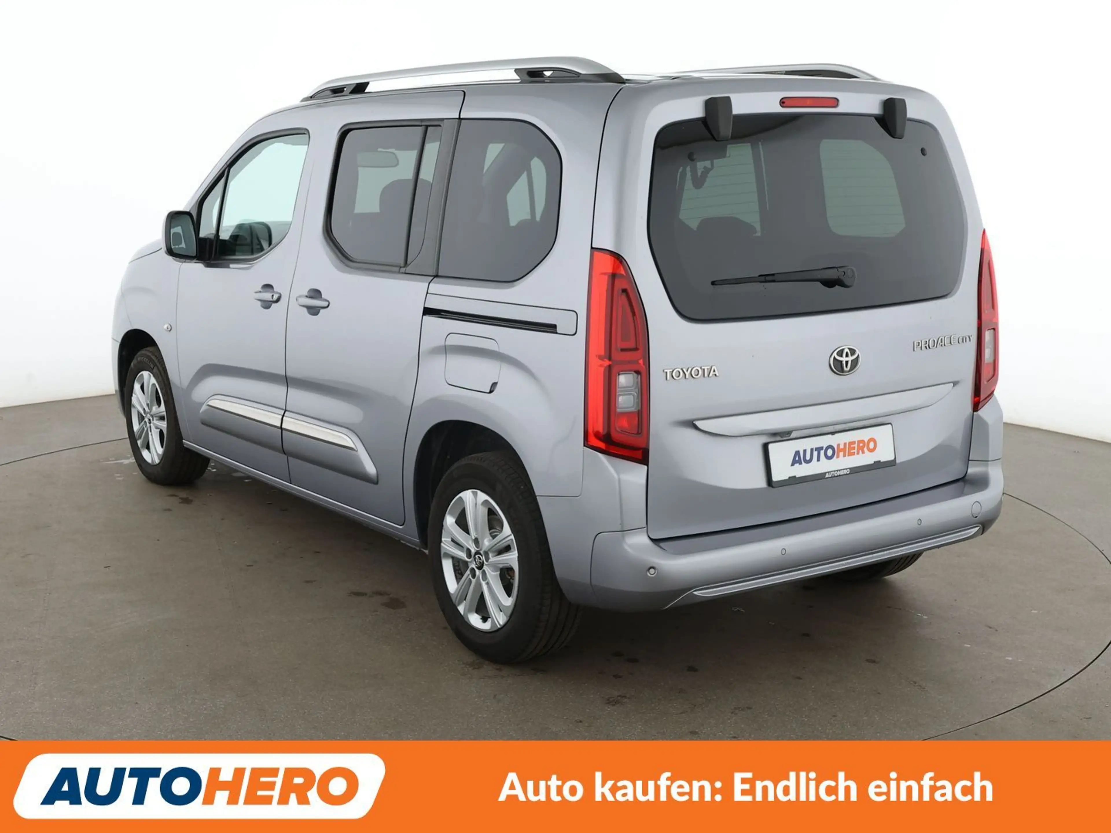 Toyota Proace City 1.5 D-4D L1 Team D*TEMPO*CAM*PDC*KLIMA* — photo 4