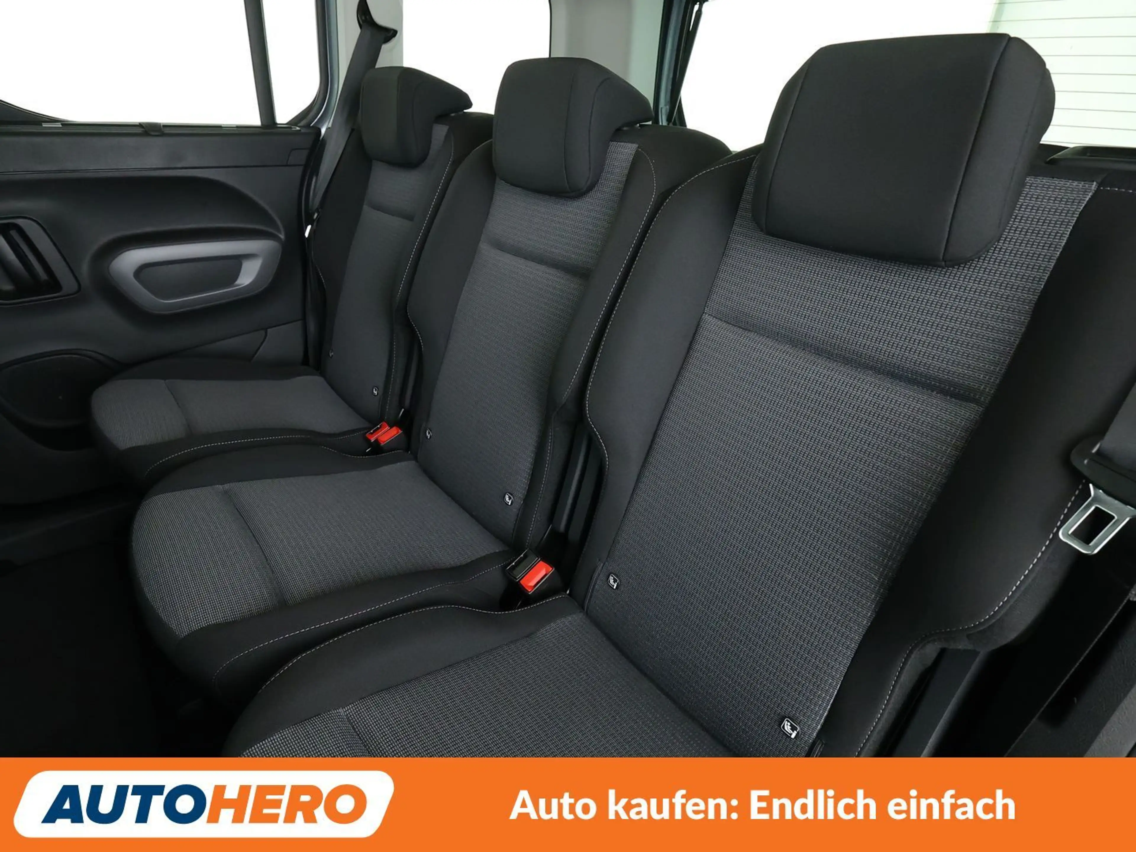 Toyota Proace City 1.5 D-4D L1 Team D*TEMPO*CAM*PDC*KLIMA* — photo 14