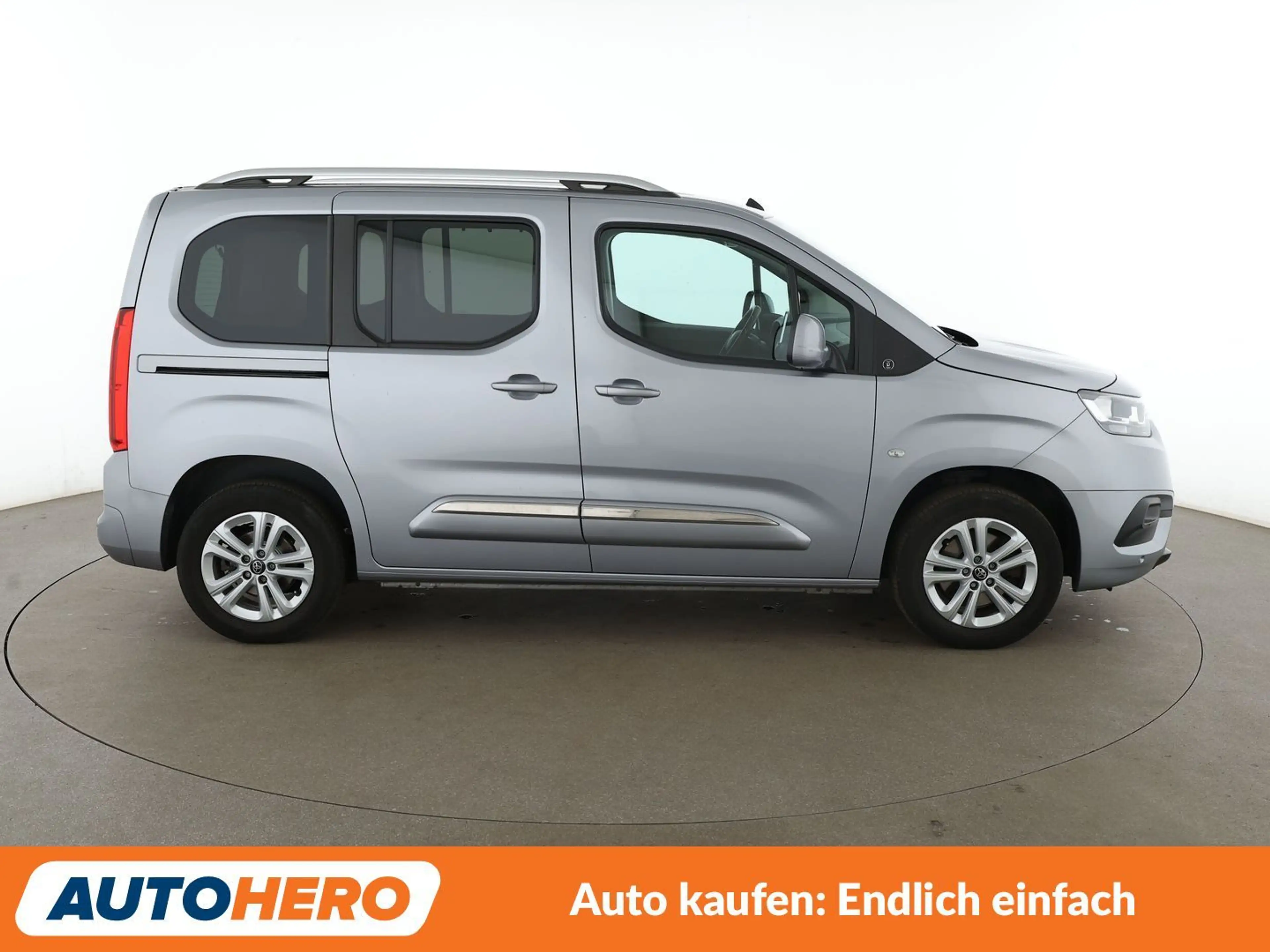 Toyota Proace City 1.5 D-4D L1 Team D*TEMPO*CAM*PDC*KLIMA* — photo 7