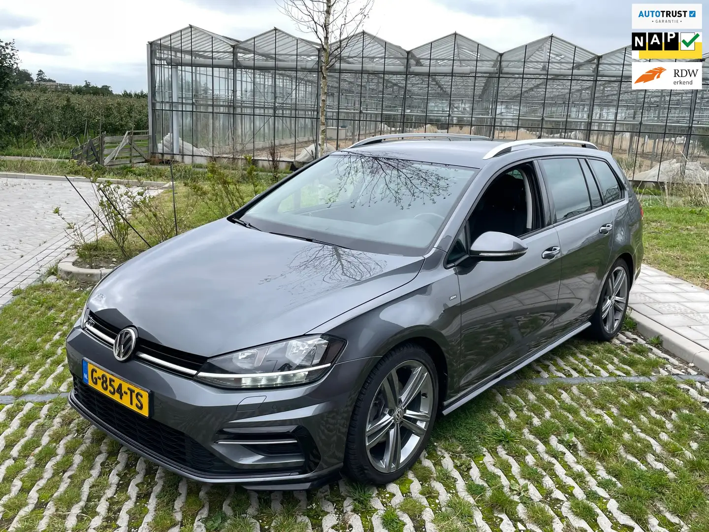 Volkswagen Golf Variant 1.5 TSI Highline R-LIne AUTOMAAT Grijs - 1