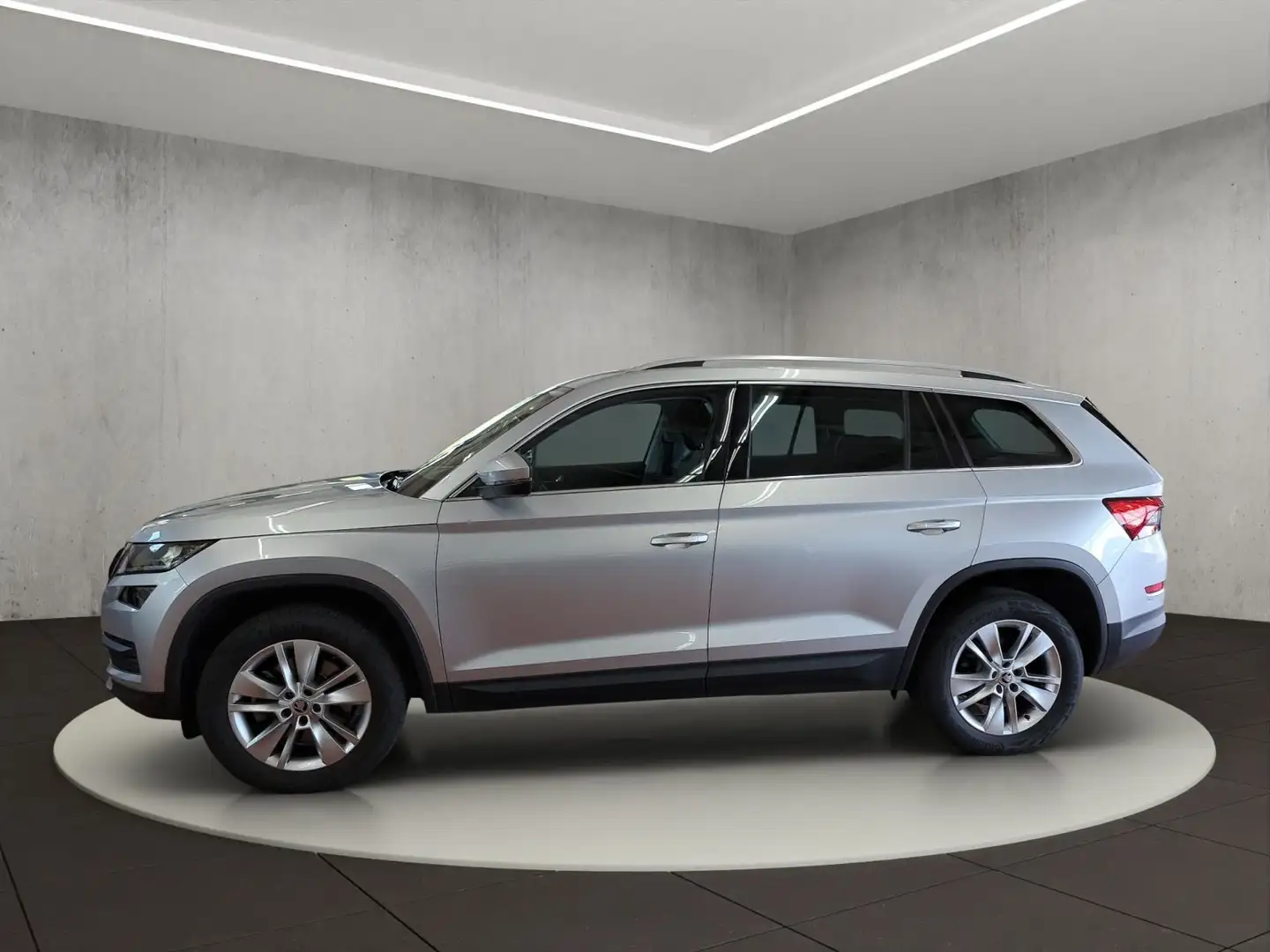 Skoda Kodiaq Style 2.0 TDI 190 PS DSG 4x4 Zilver - 2