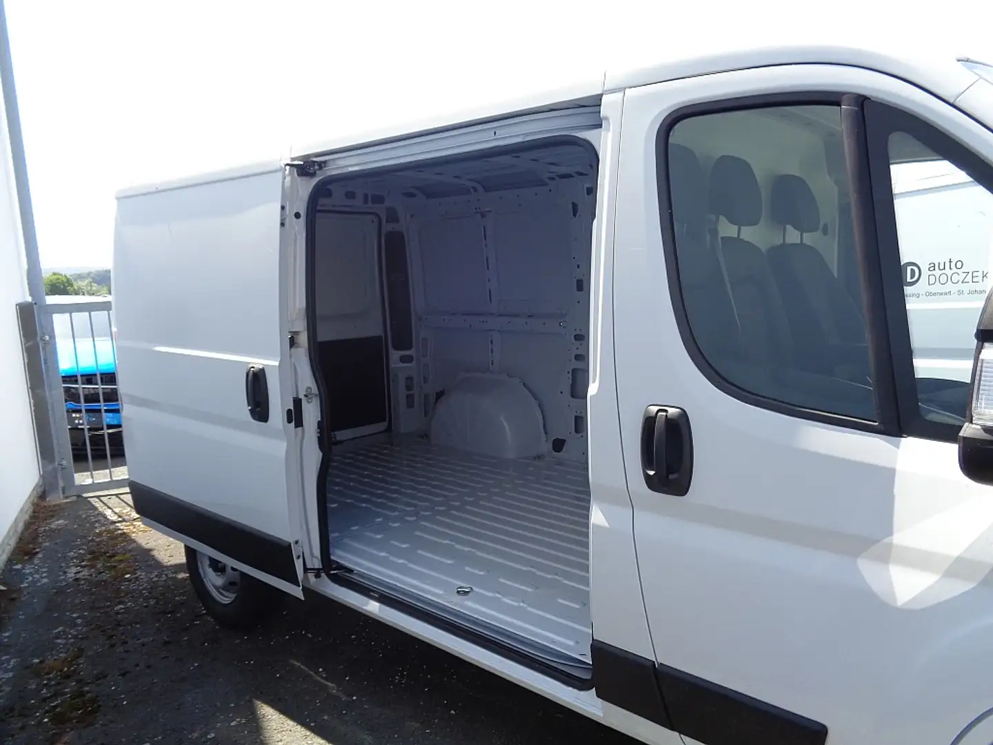 Opel Movano Movano BlueHDi 120 S&S 30 L2H1 Weiß - 2