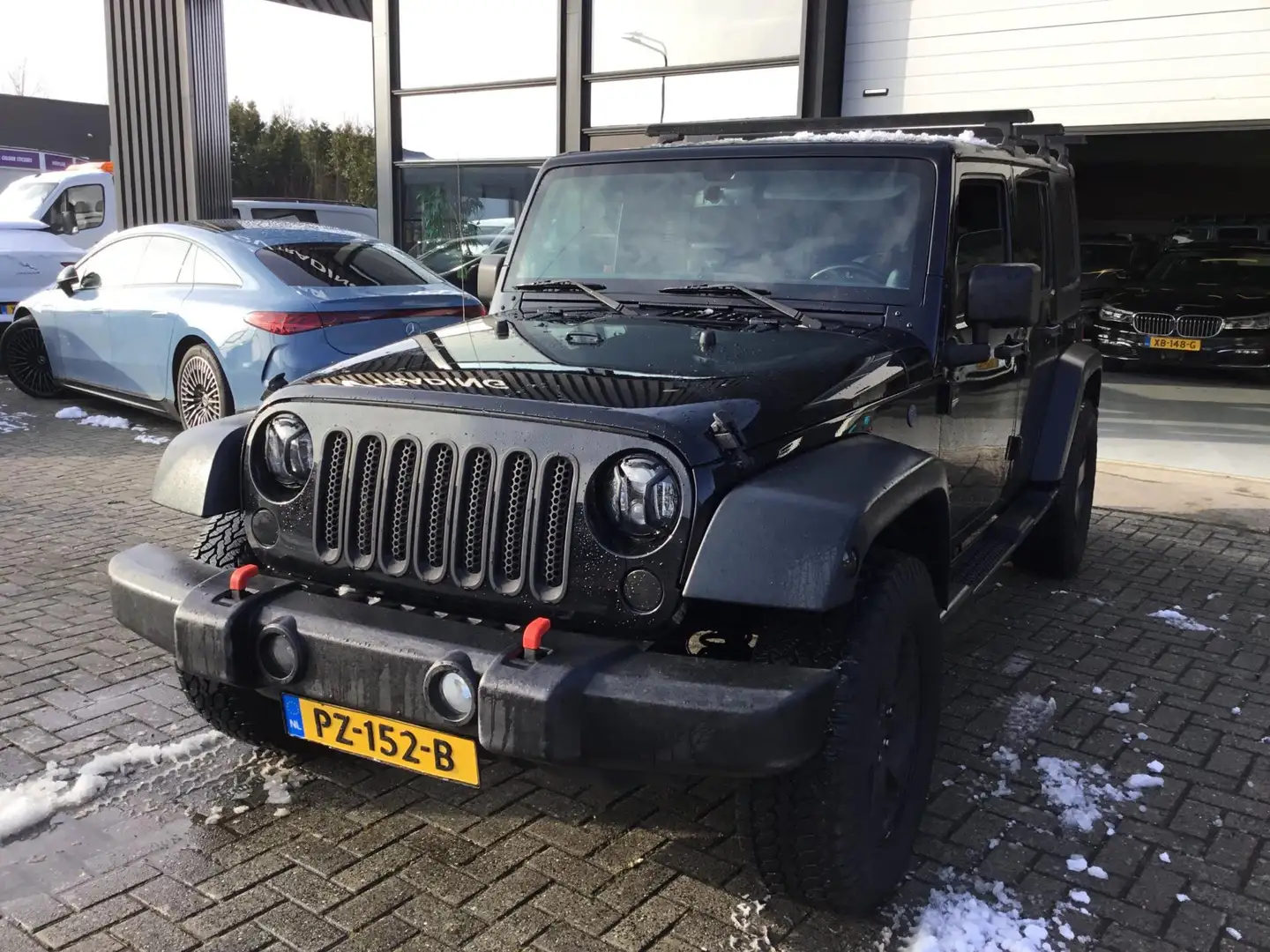 Jeep Wrangler Unlimited 2.8 CRD Sahara 5 PERSOONS Schwarz - 1