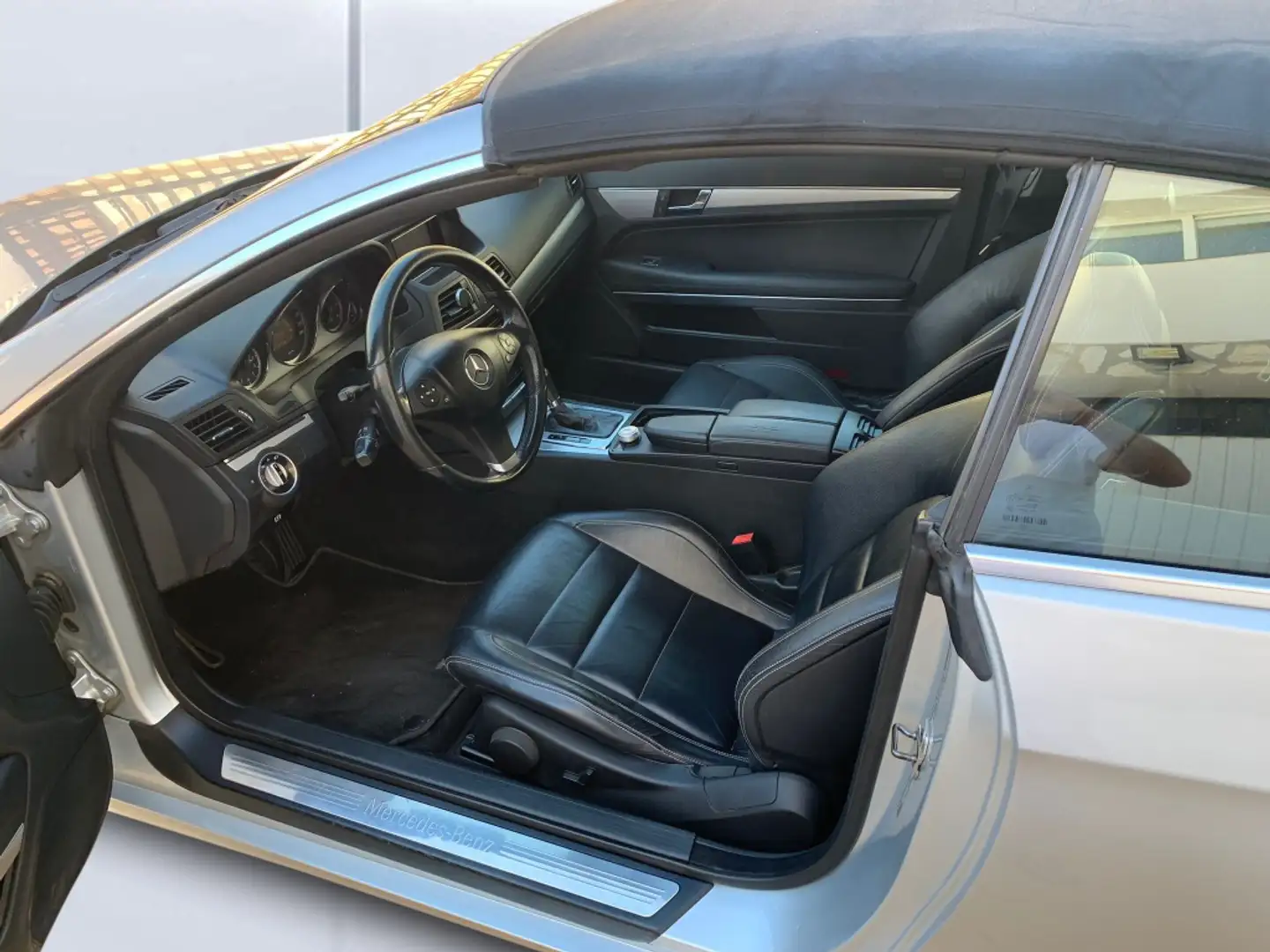 Mercedes-Benz E 220 Cabrio 220CDI BE Aut. Gris - 2