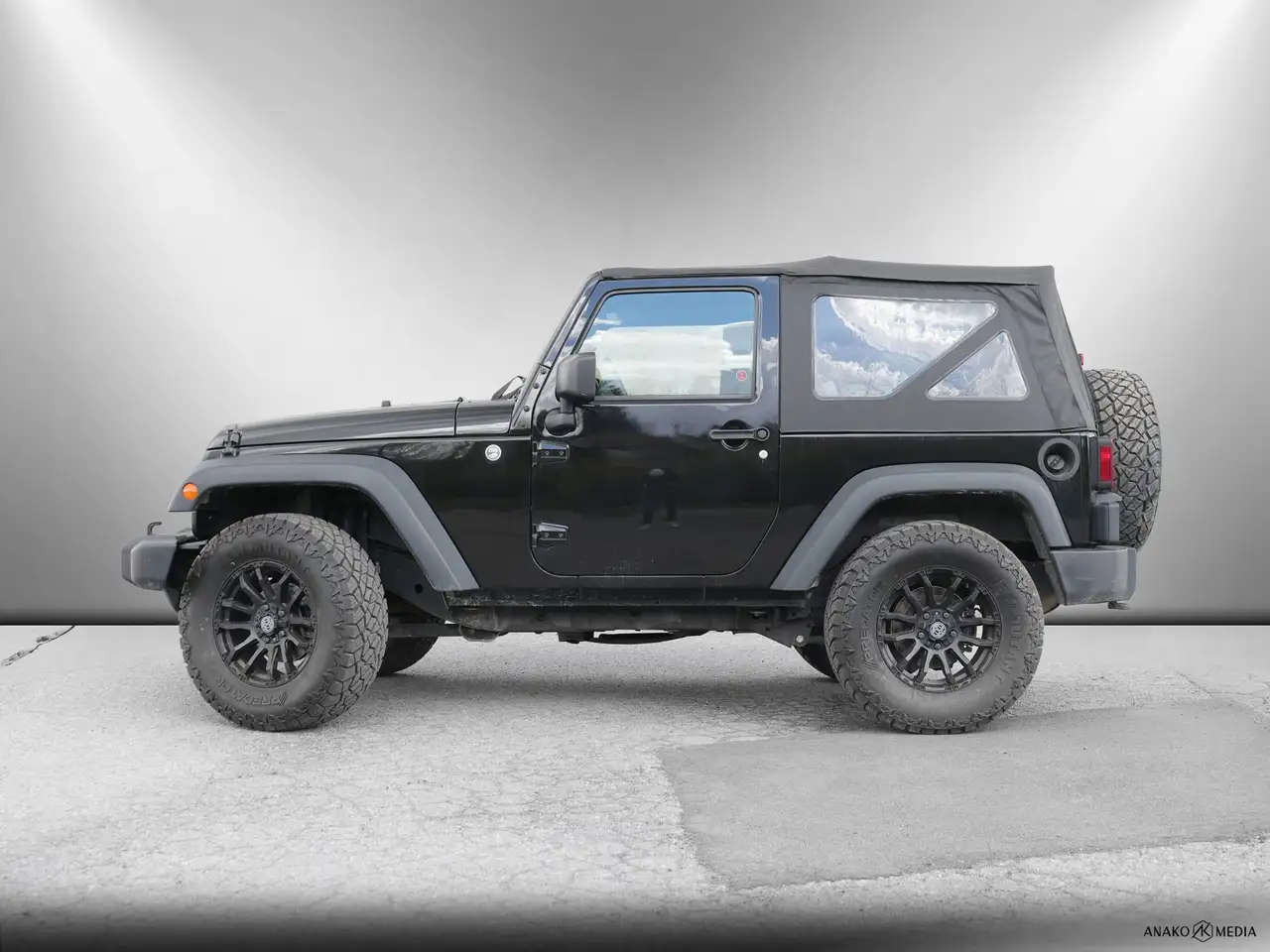 Jeep Wrangler снимка Jeep Wrangler