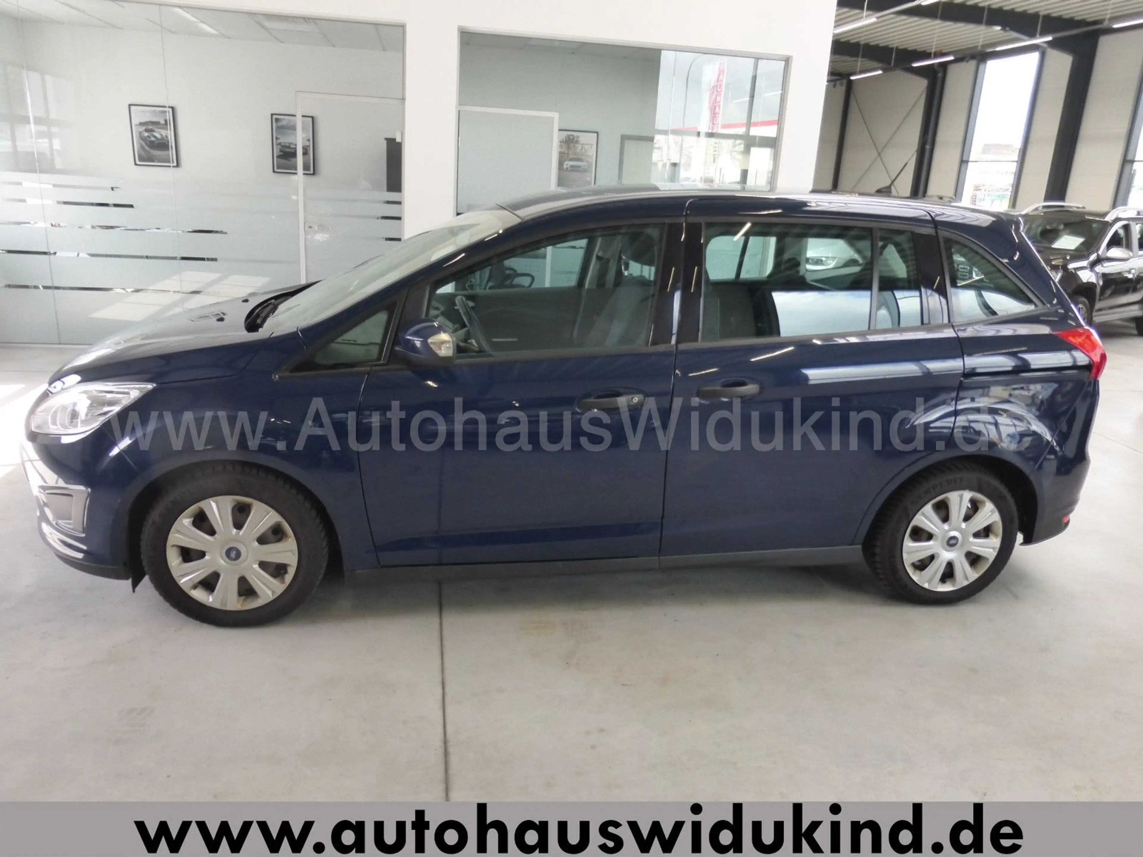 Ford Grand C-Max Ambiente Klima TÜV AU 02 2028 — photo 4