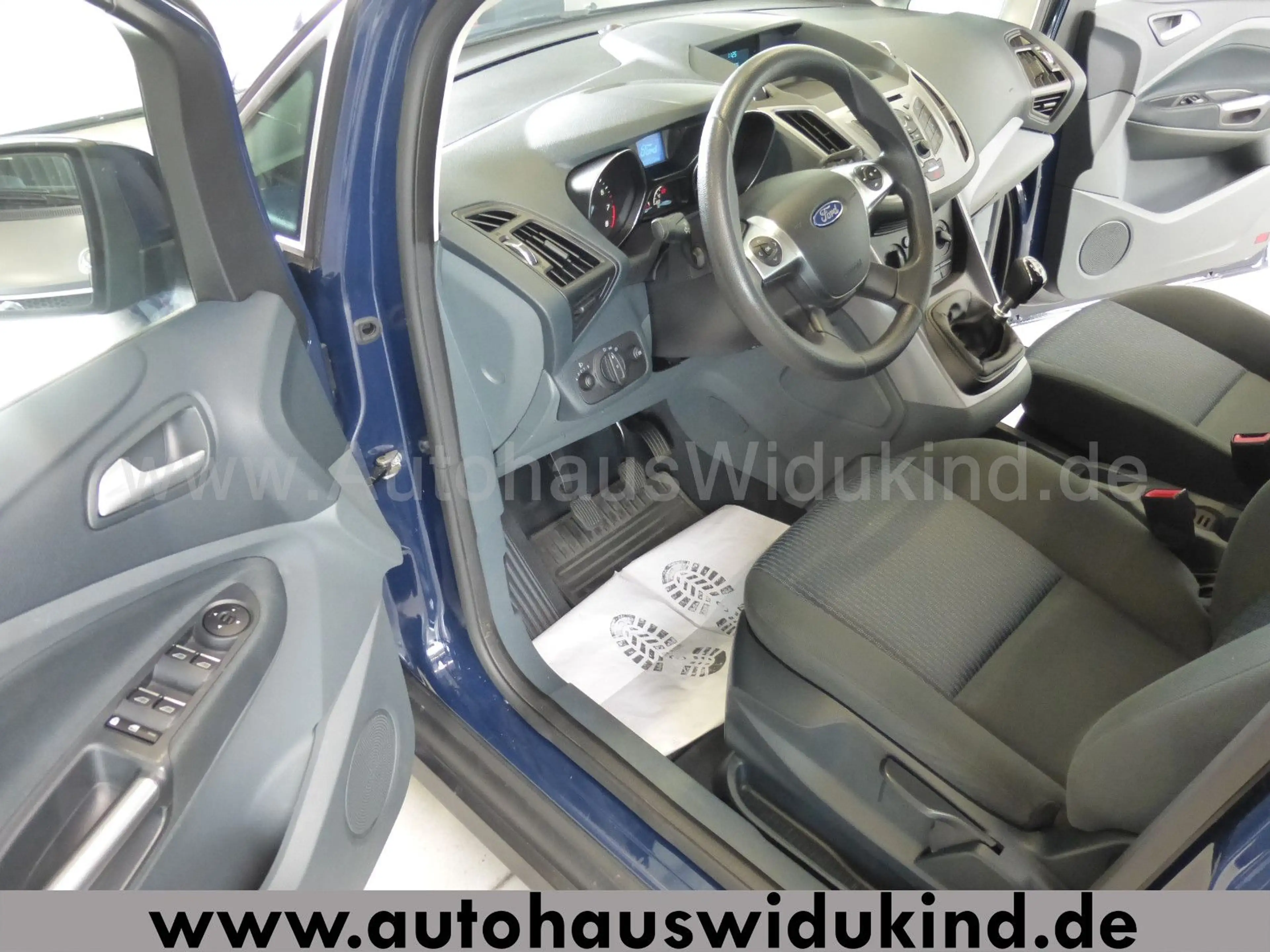 Ford Grand C-Max Ambiente Klima TÜV AU 02 2028 — photo 10