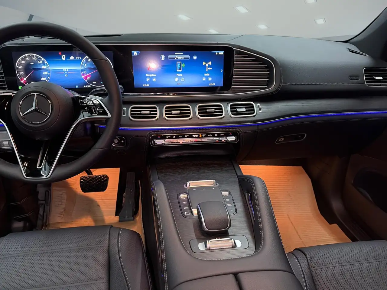 Mercedes-Benz GLE photo Mercedes-Benz GLE