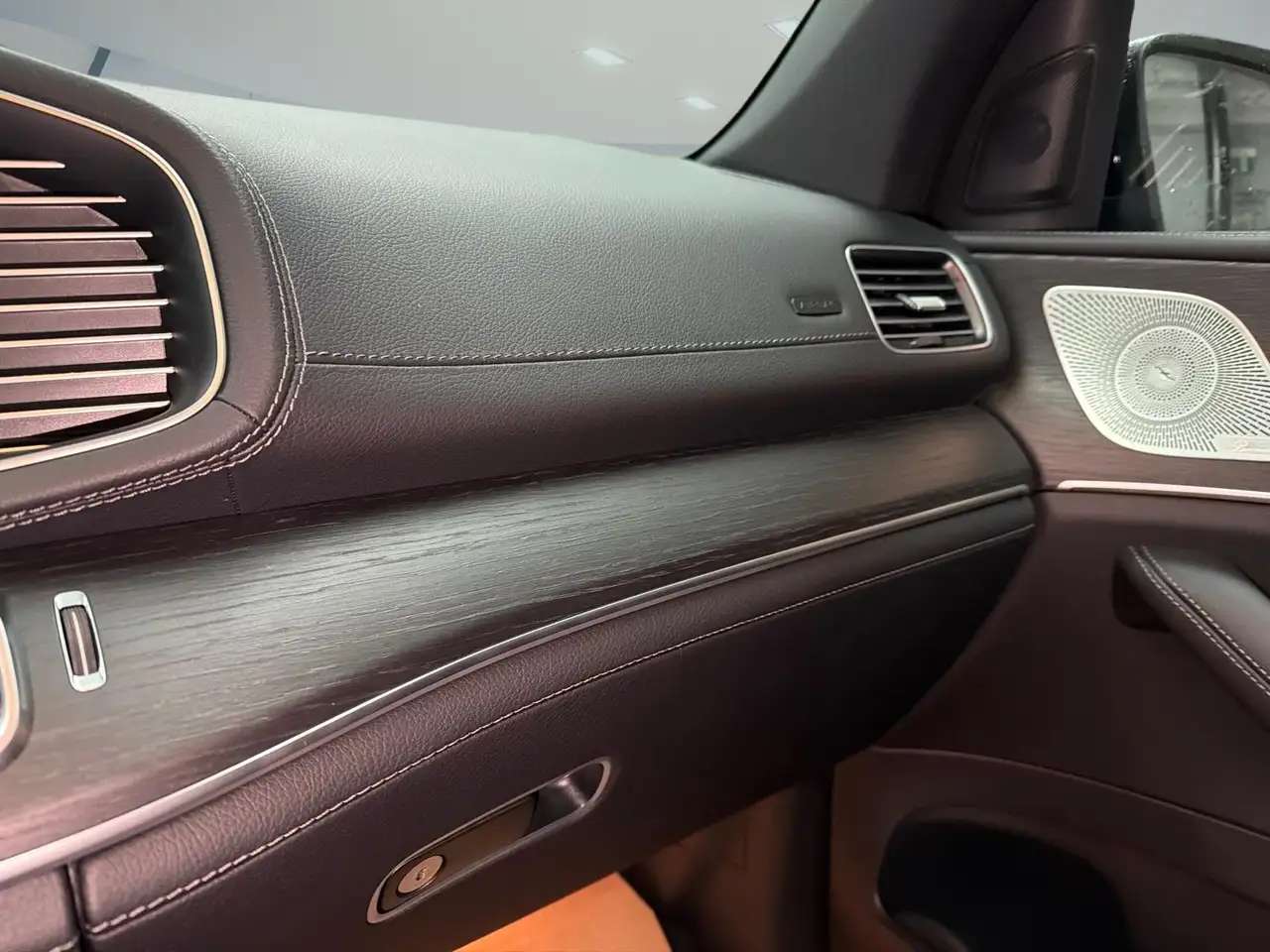 Mercedes-Benz GLE photo Mercedes-Benz GLE