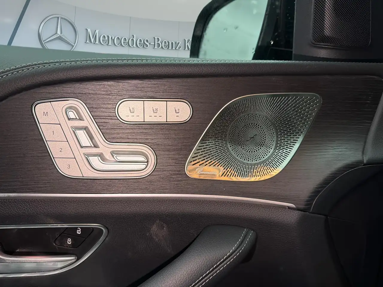 Mercedes-Benz GLE photo Mercedes-Benz GLE